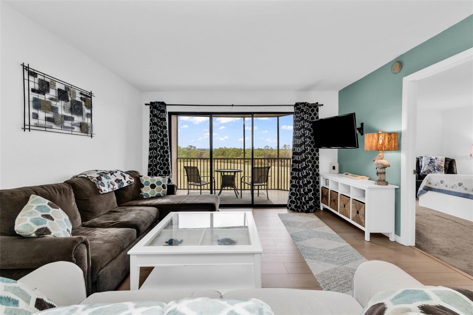 Image 6 of 31 For 175 Kings Highway 723