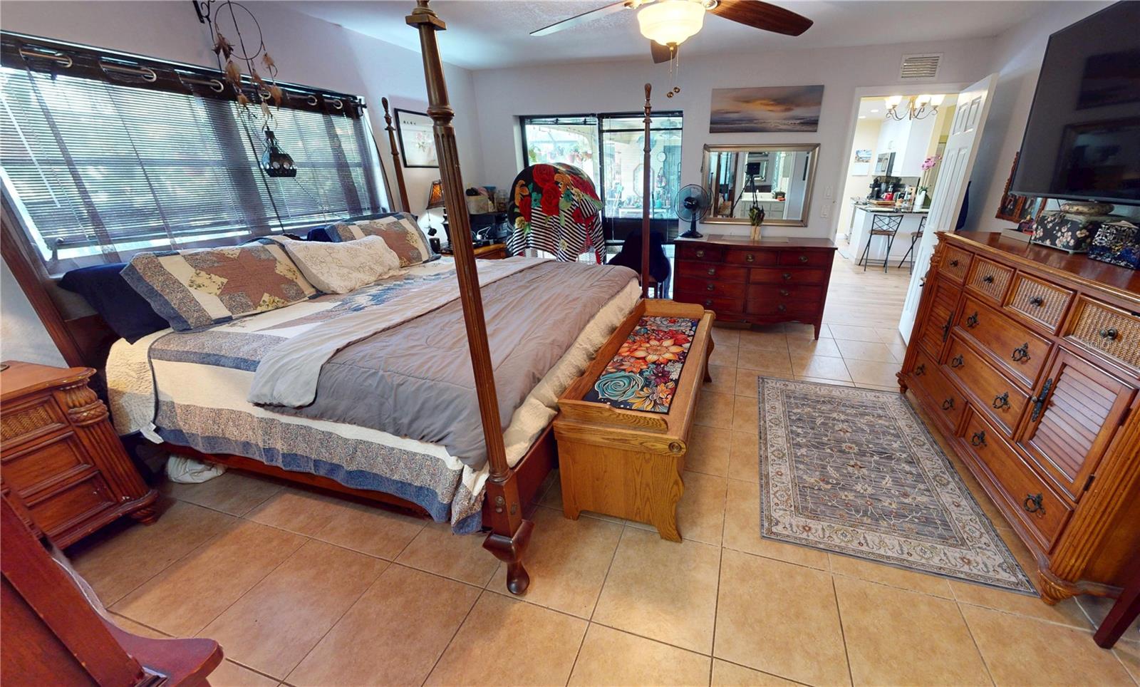 Image 20 of 32 For 4114 Collingswood Boulevard