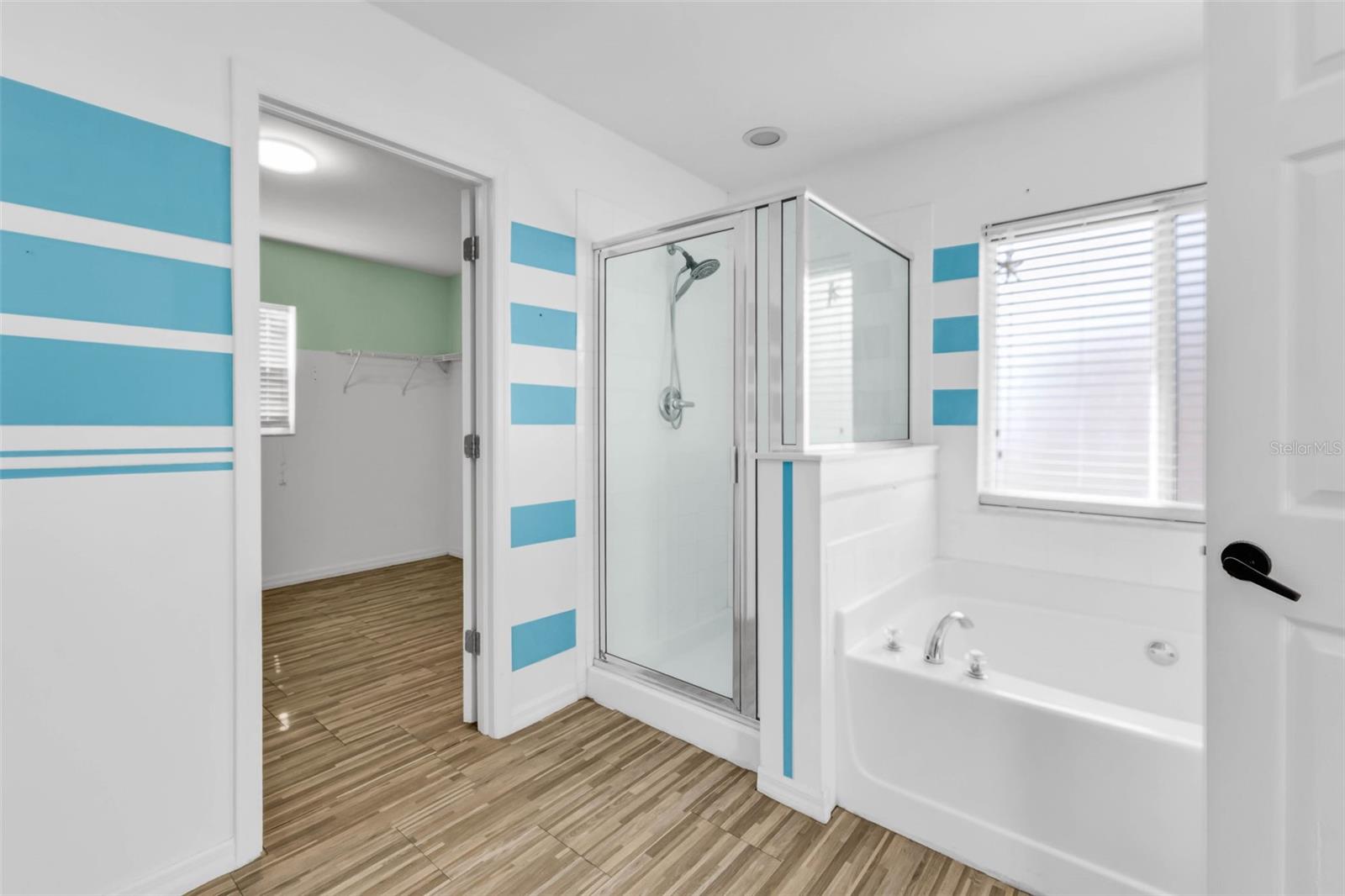 Image 25 of 49 For 25676 Prada Drive