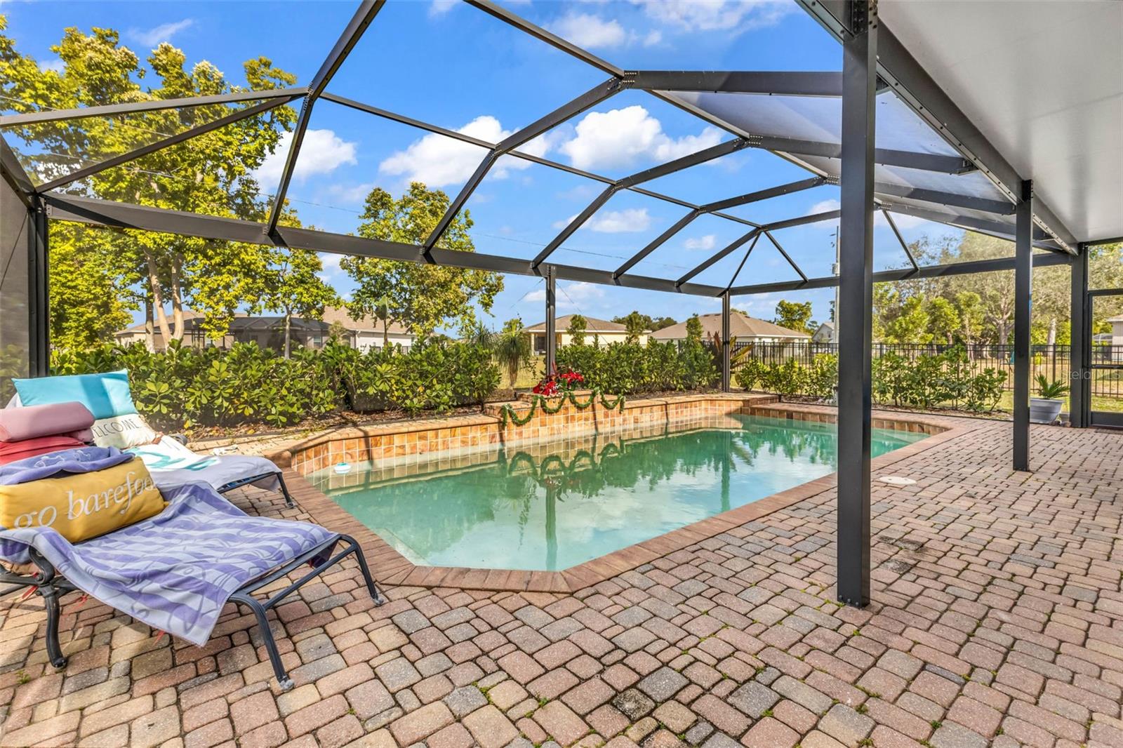 Image 38 of 49 For 25676 Prada Drive