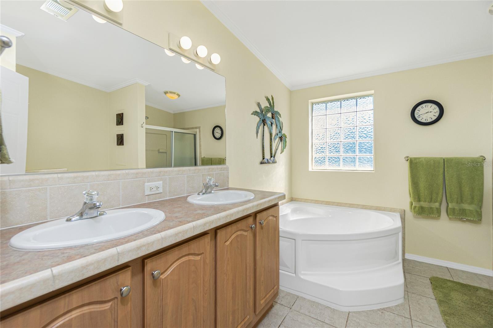 Image 21 of 55 For 21 Belcher Drive