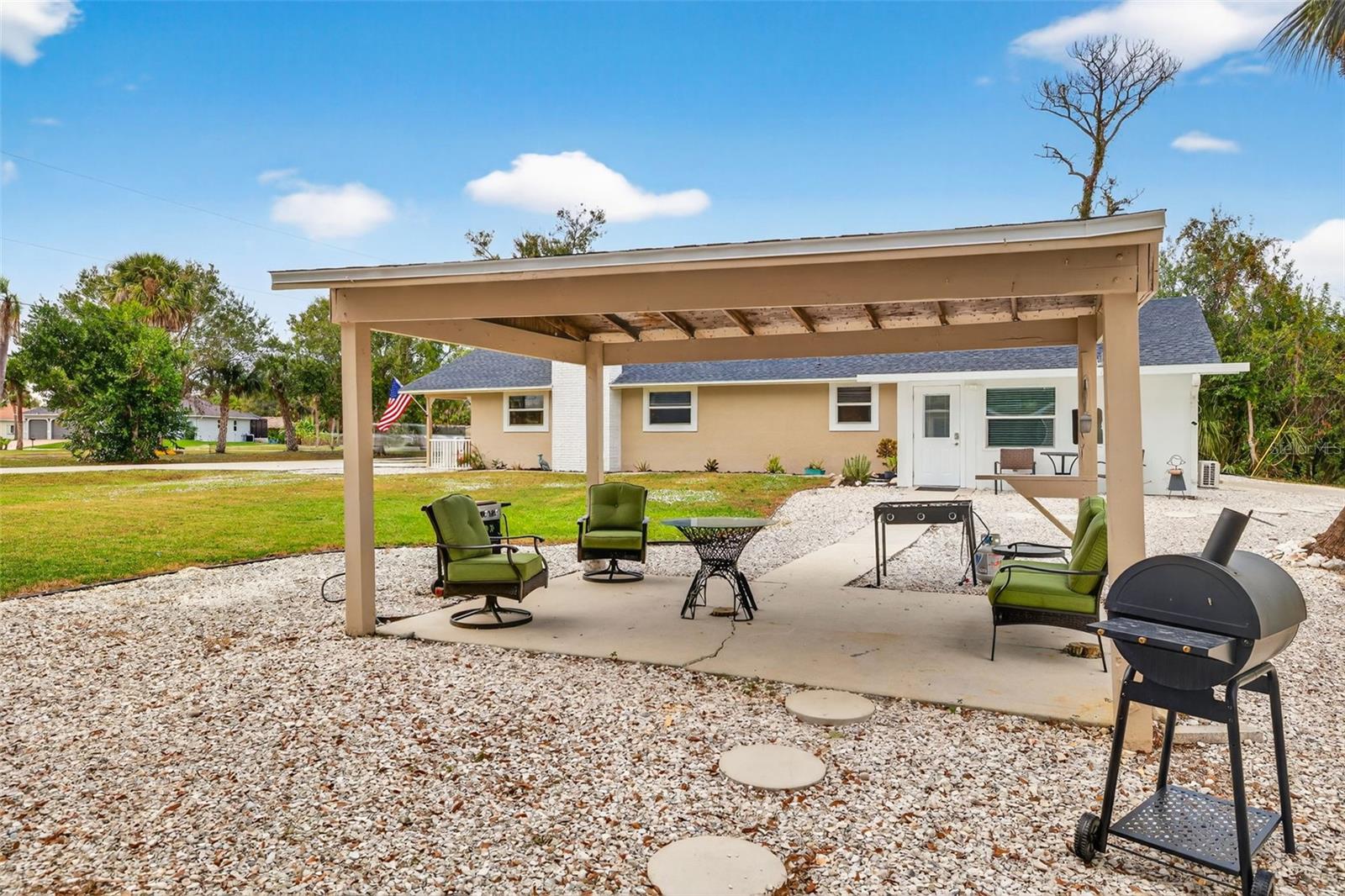 Image 28 of 30 For 119 Glenholm Avenue