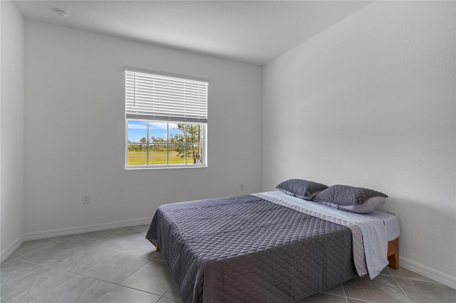 Image 22 of 61 For 11088 Pinot Drive