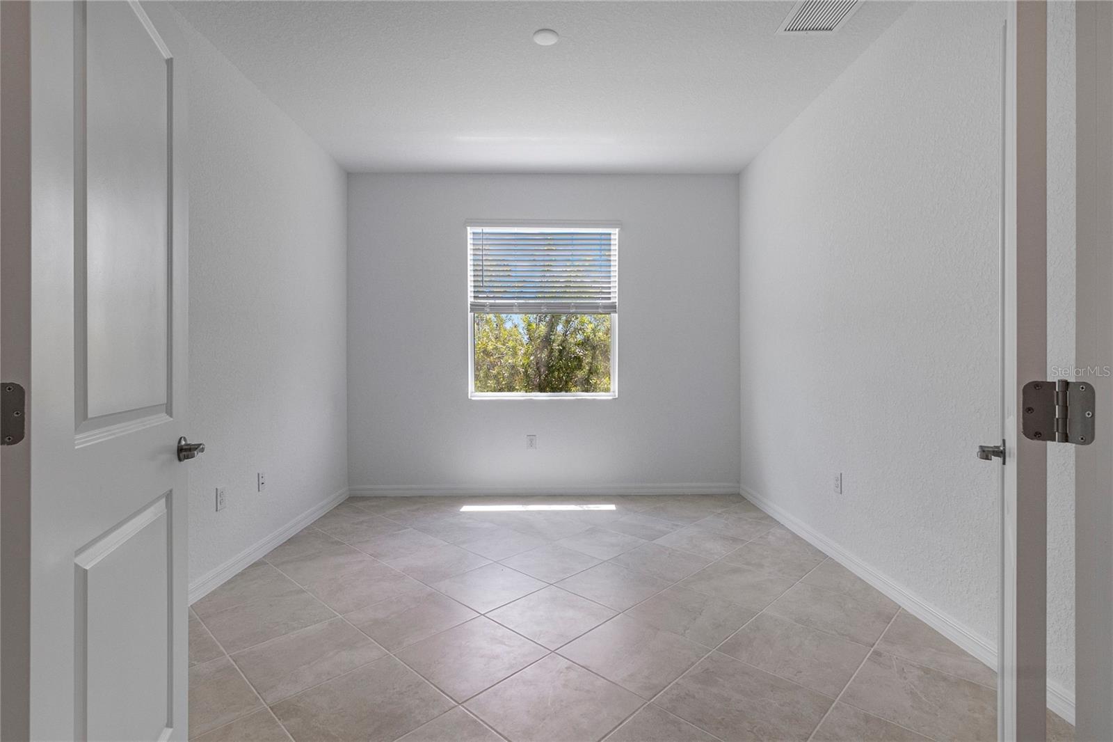 Image 28 of 61 For 11088 Pinot Drive