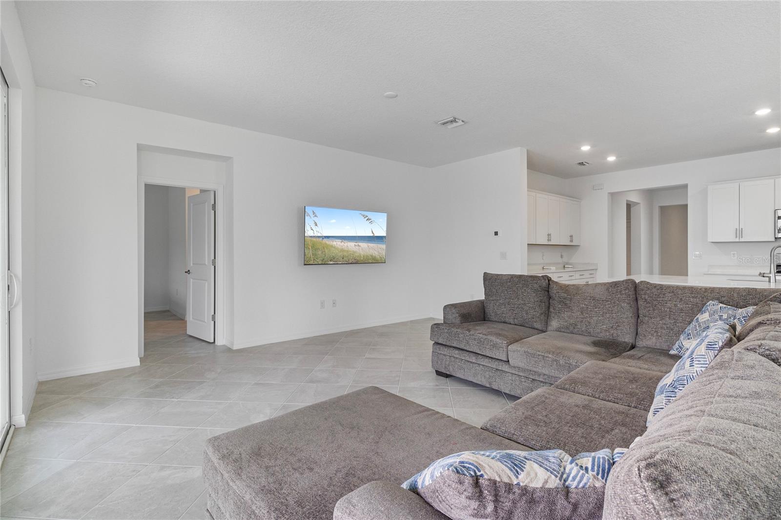 Image 30 of 61 For 11088 Pinot Drive