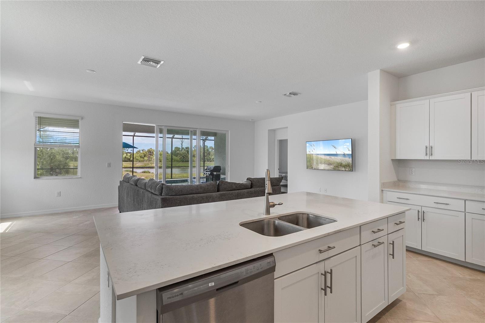 Image 58 of 61 For 11088 Pinot Drive