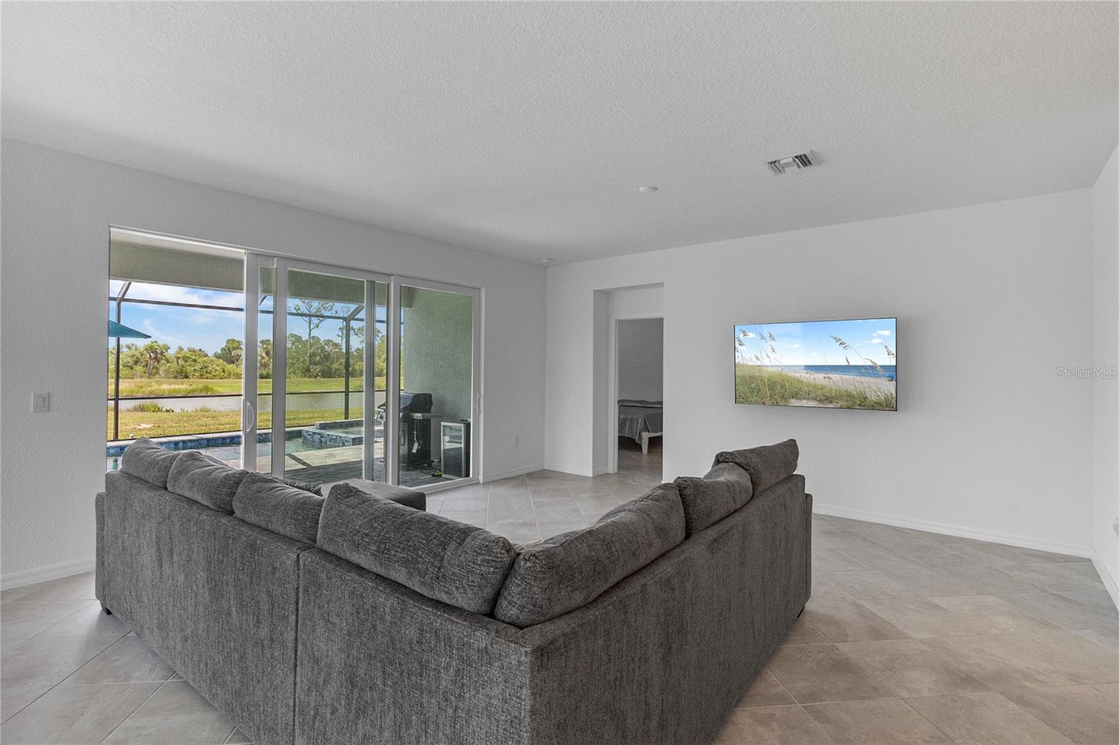 Image 60 of 61 For 11088 Pinot Drive