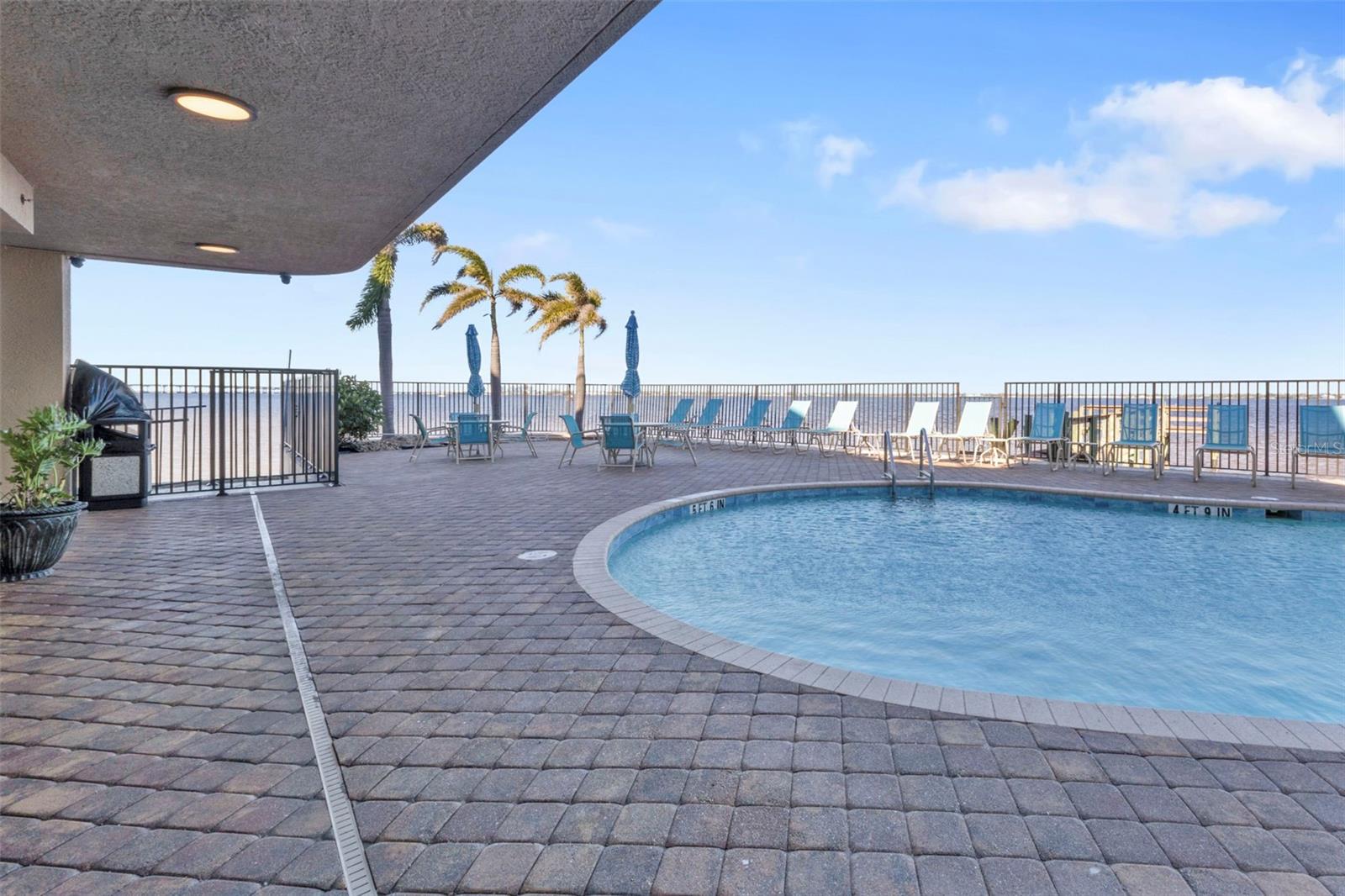 Image 40 of 49 For 900 Marion Avenue 1301