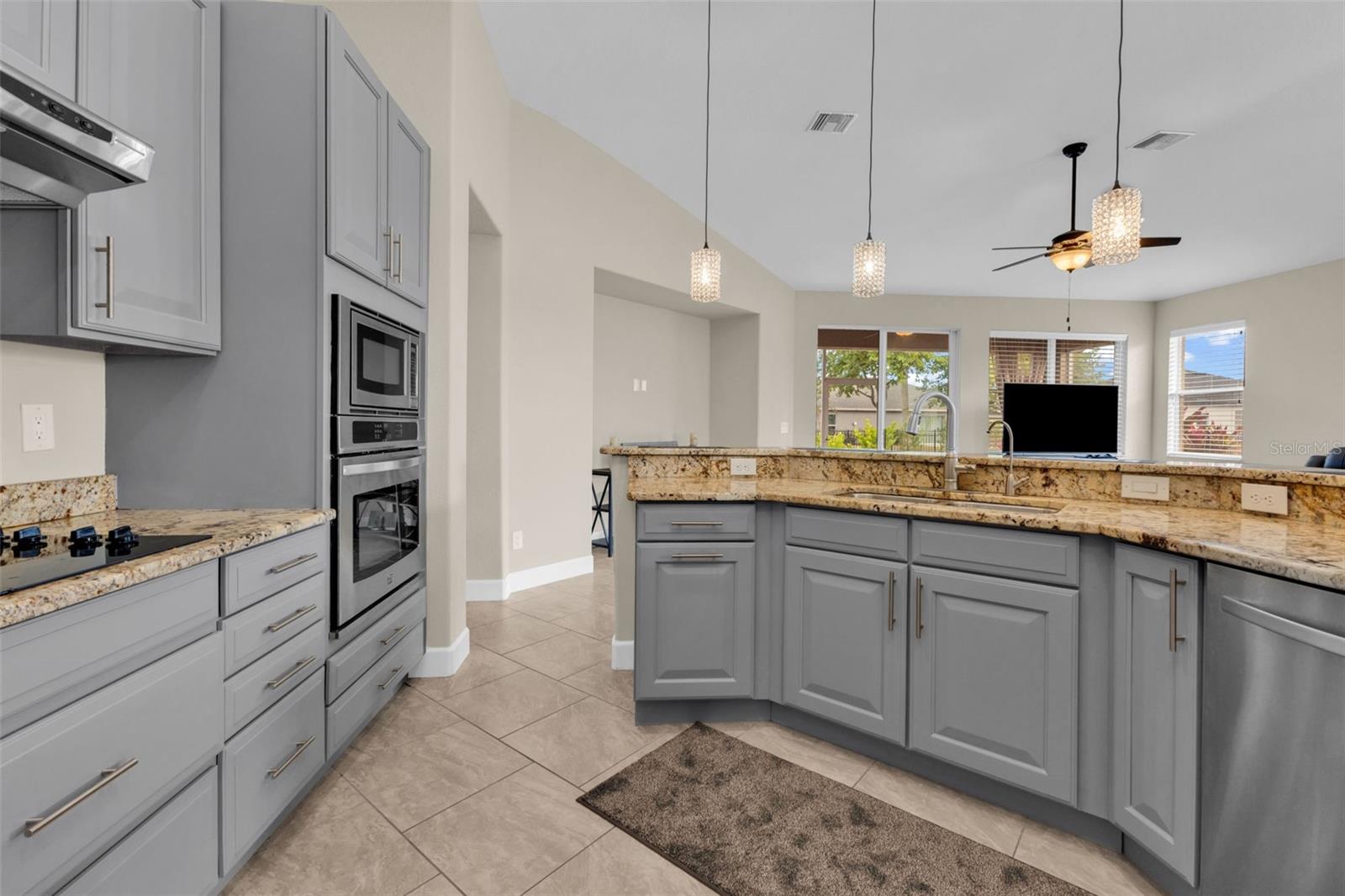 Image 17 of 43 For 25409 Durango Court