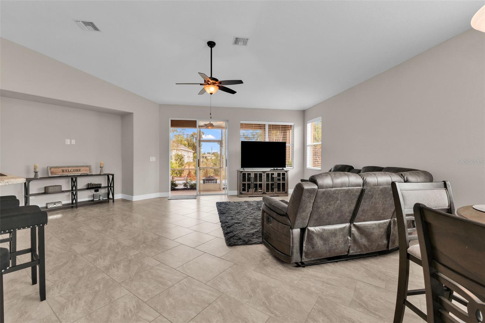 Image 9 of 43 For 25409 Durango Court