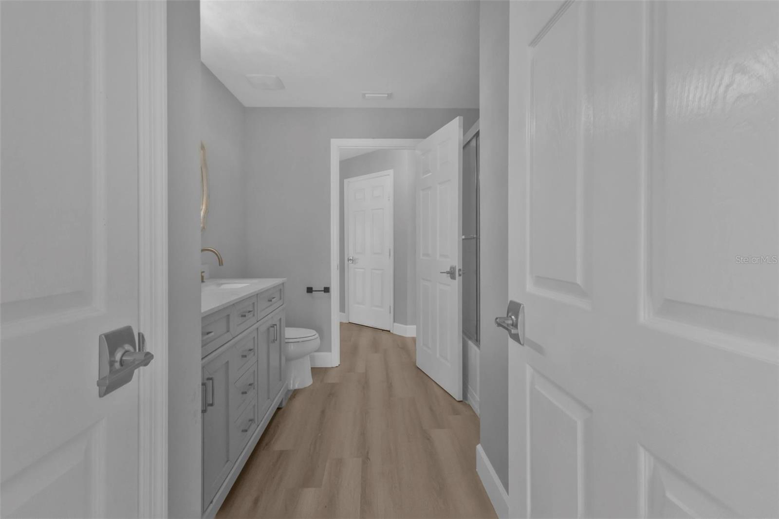 Image 22 of 65 For 17314 Cape Horn Boulevard