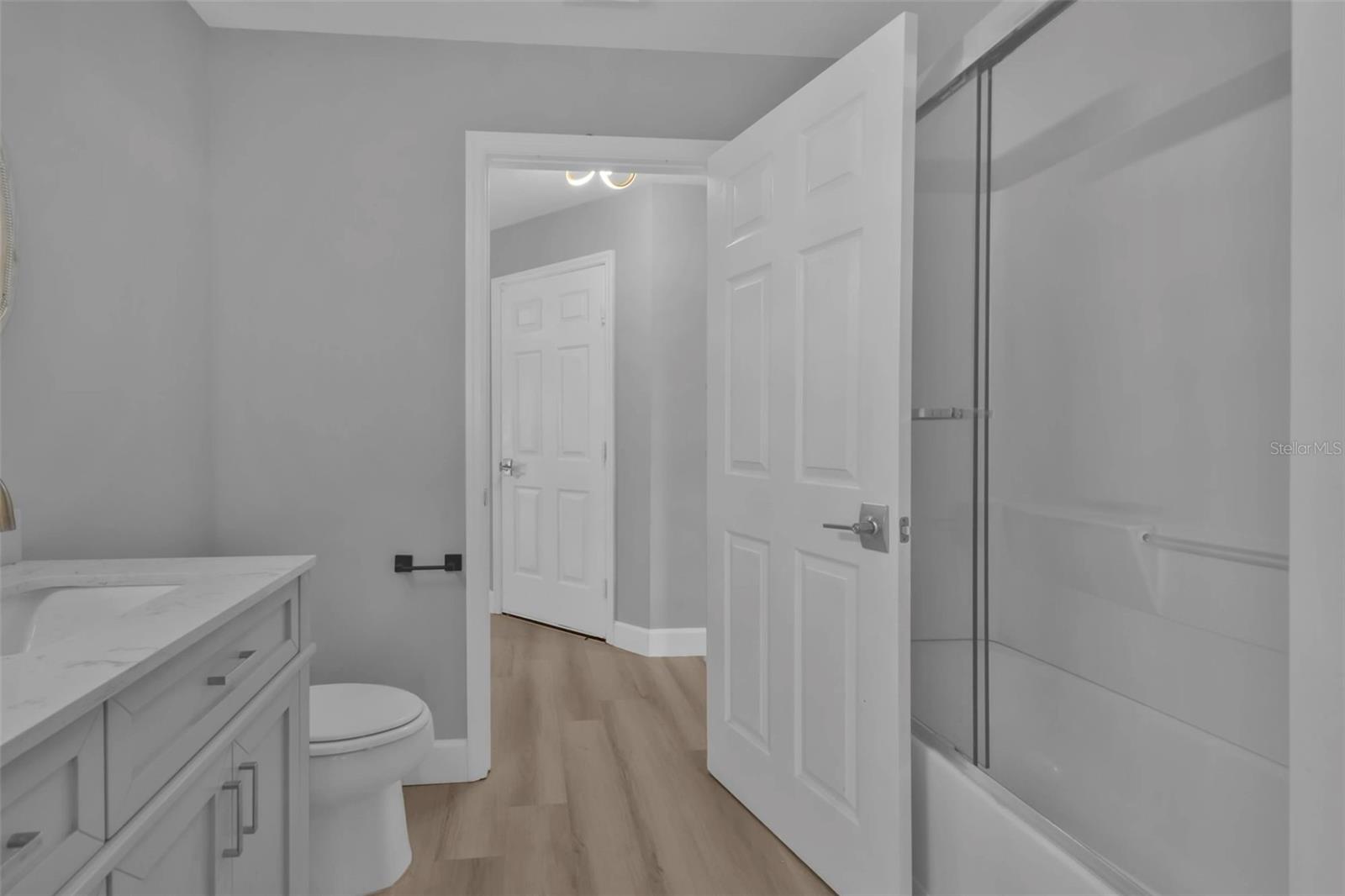 Image 24 of 65 For 17314 Cape Horn Boulevard