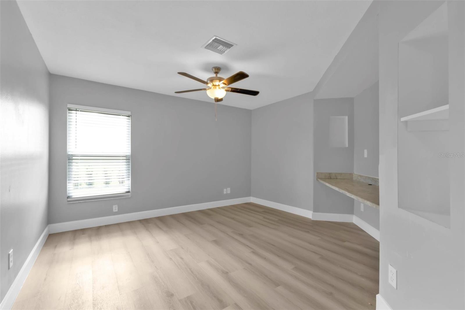 Image 26 of 65 For 17314 Cape Horn Boulevard