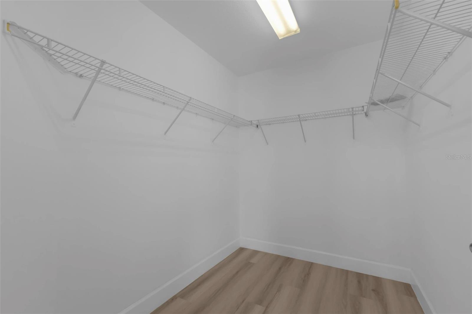 Image 35 of 65 For 17314 Cape Horn Boulevard