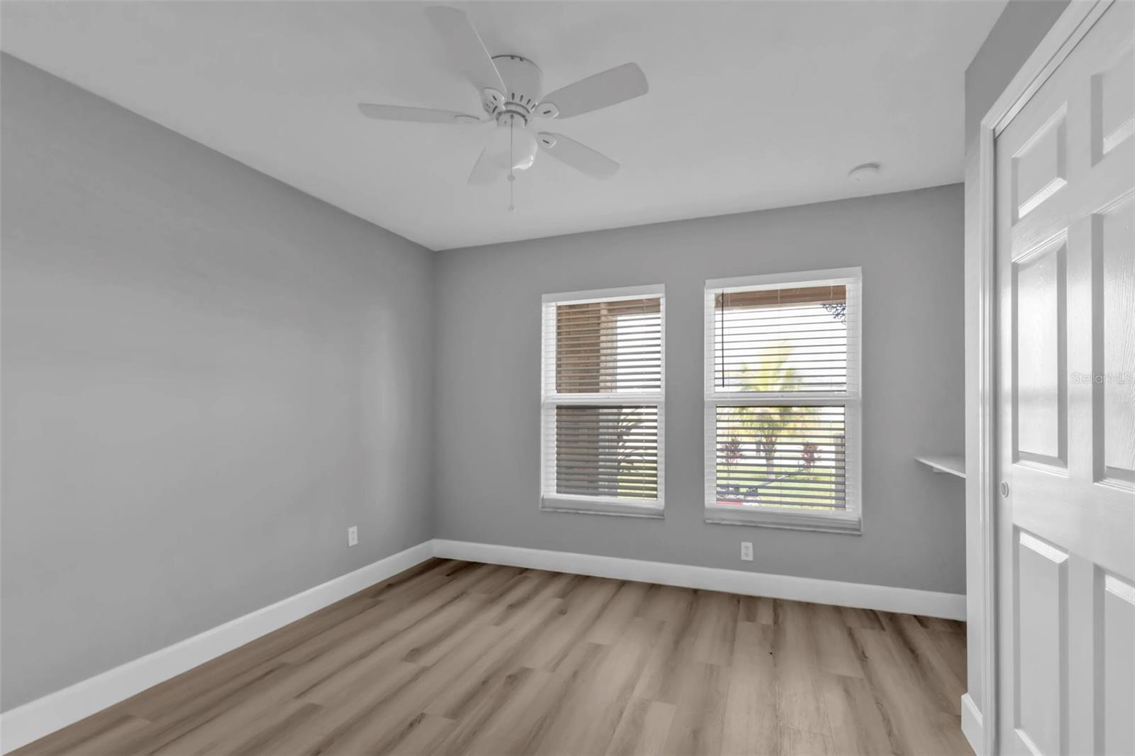 Image 39 of 65 For 17314 Cape Horn Boulevard