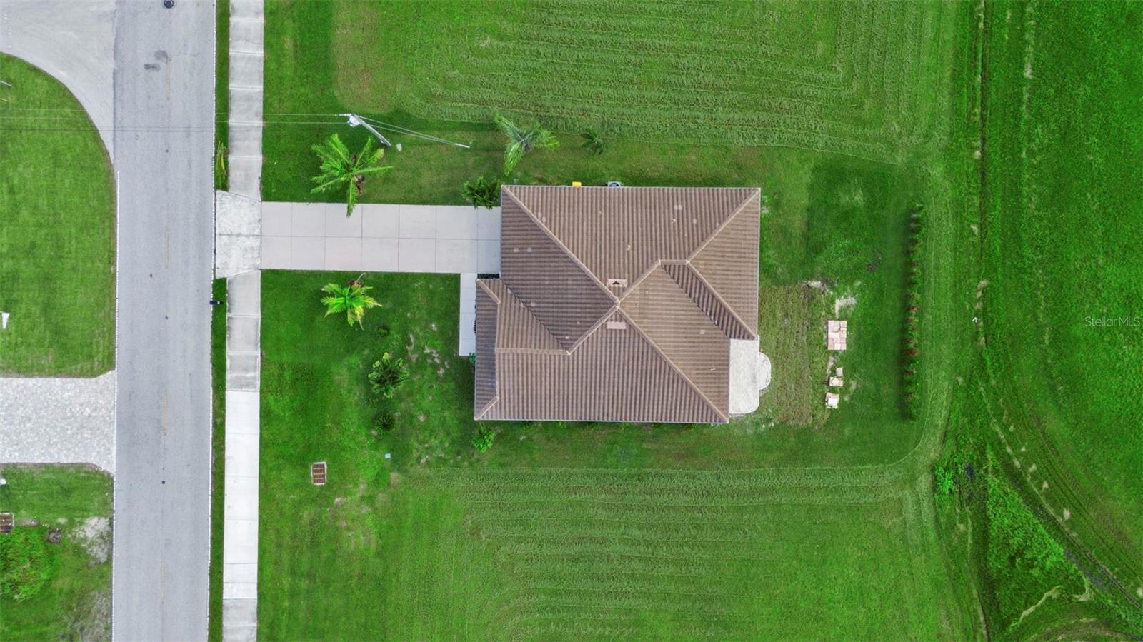 Image 52 of 65 For 17314 Cape Horn Boulevard