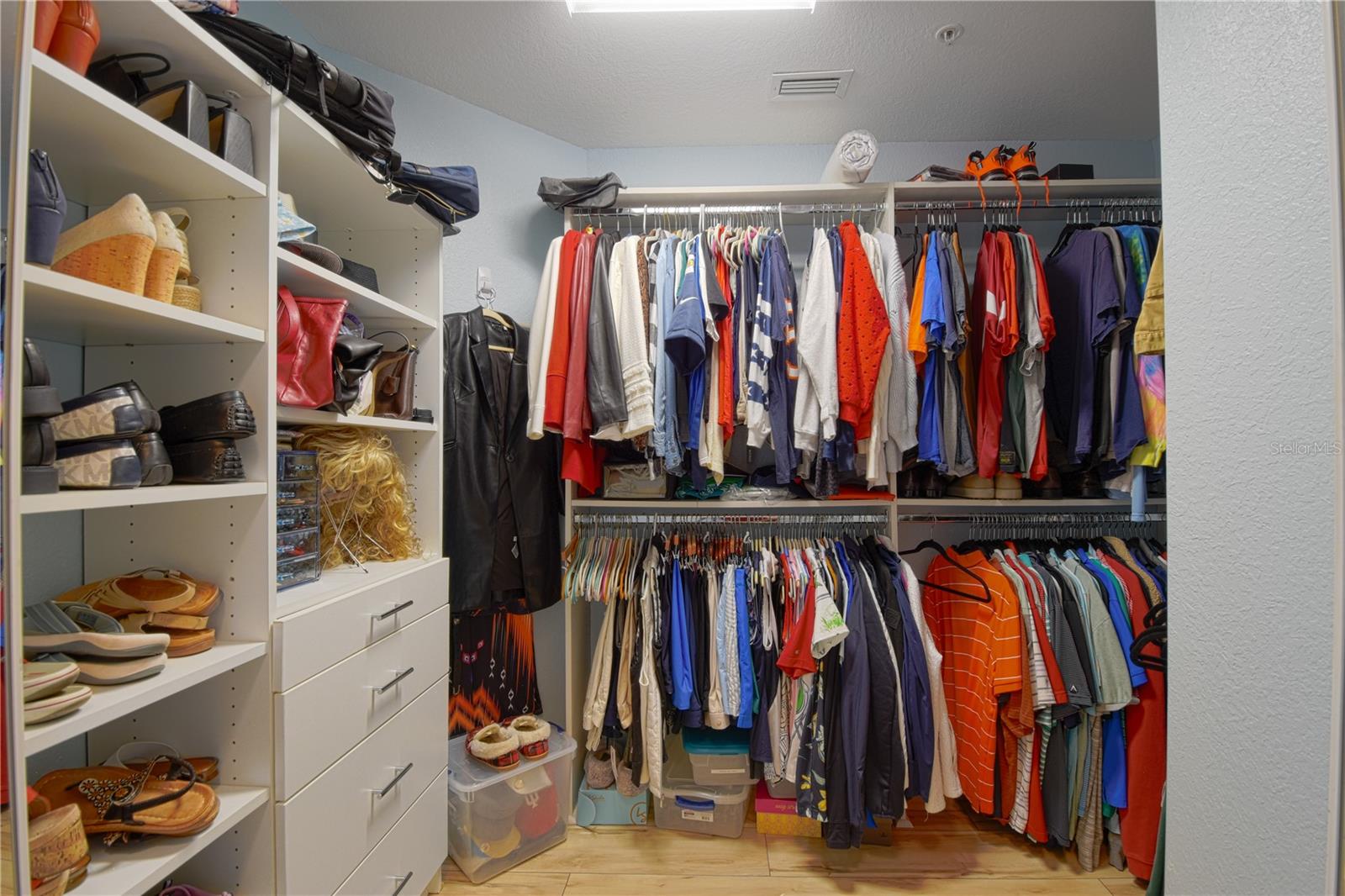 Image 11 of 38 For 4679 Club Drive 102