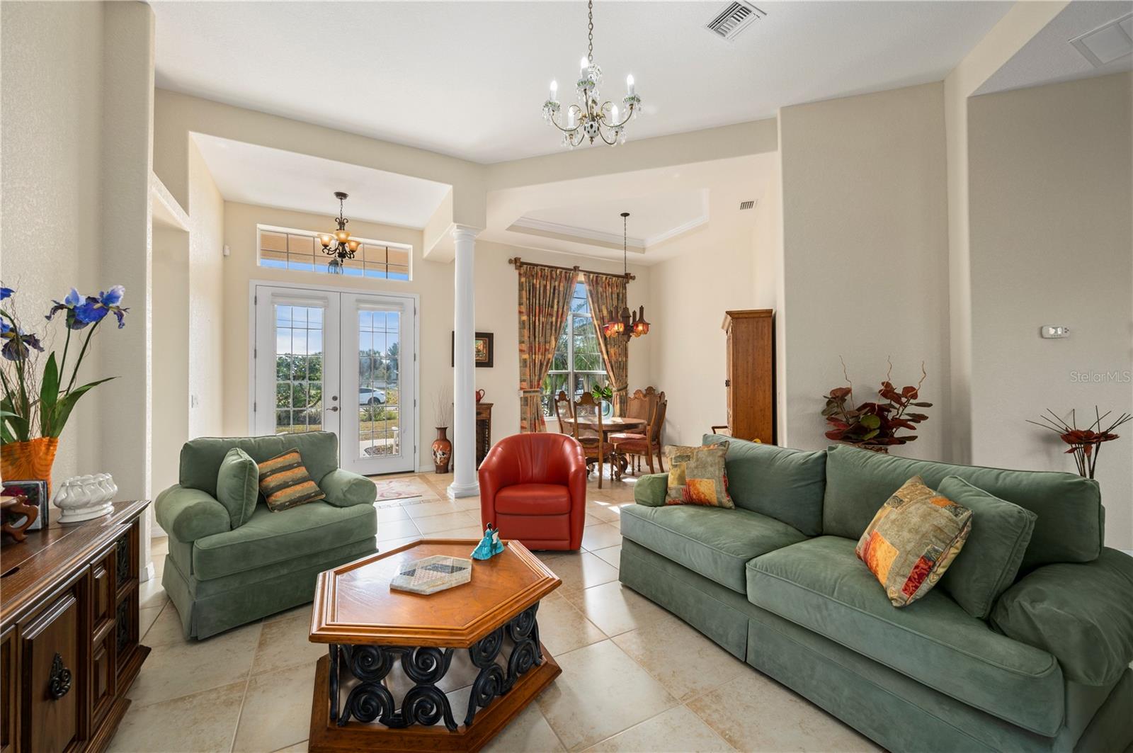 Image 11 of 59 For 411 Boundary Boulevard