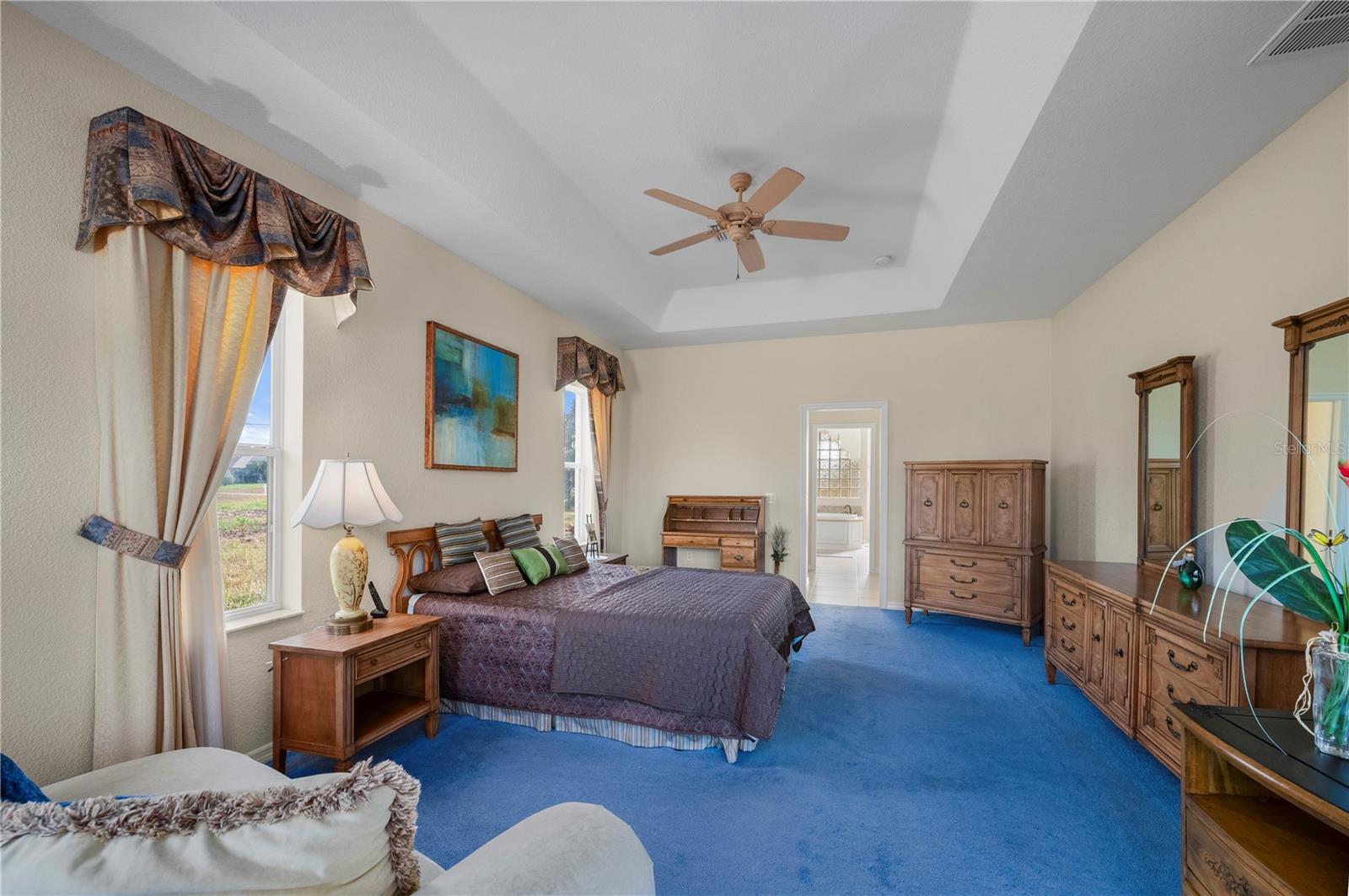 Image 26 of 59 For 411 Boundary Boulevard