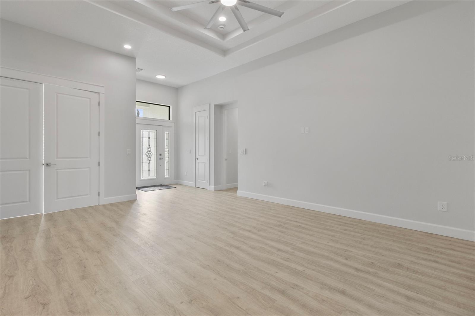 Image 10 of 49 For 2098 Manheim Avenue