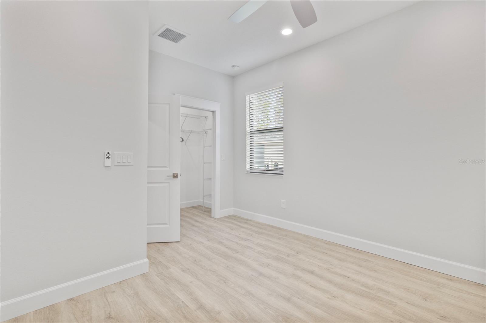 Image 38 of 49 For 2098 Manheim Avenue