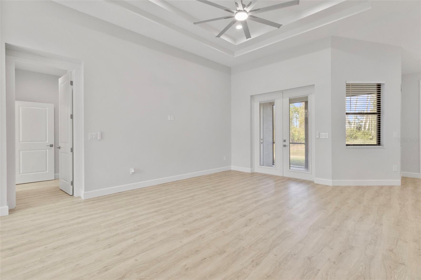 Image 9 of 49 For 2098 Manheim Avenue