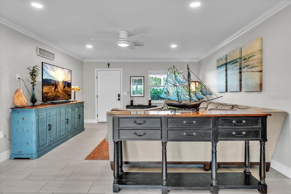 Image 14 of 86 For 904 Inlet Circle