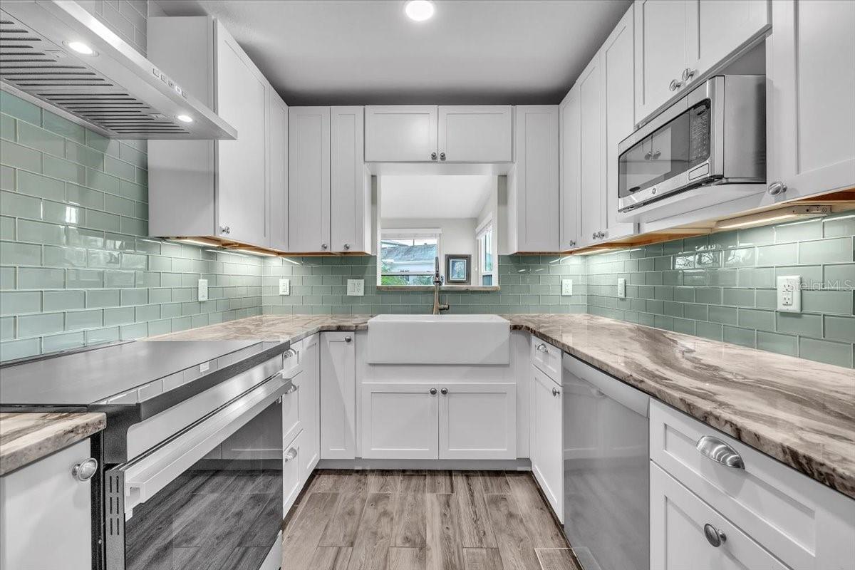 Image 16 of 86 For 904 Inlet Circle