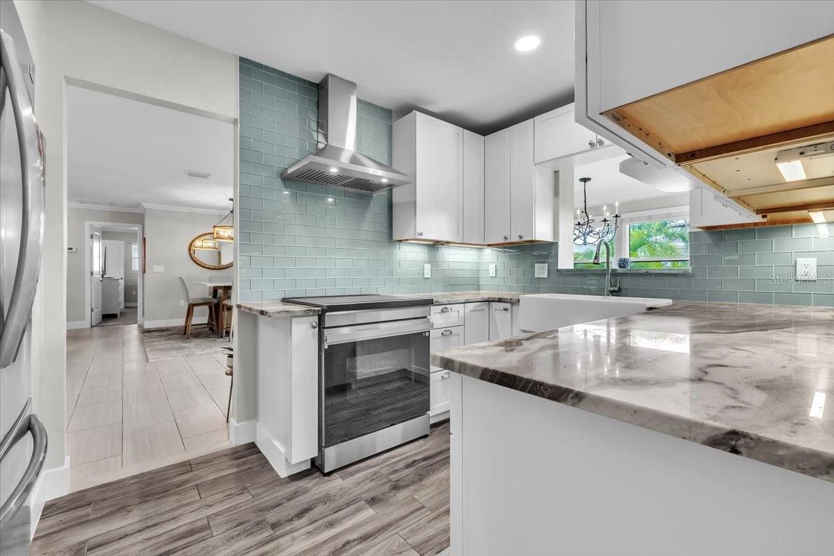 Image 18 of 86 For 904 Inlet Circle