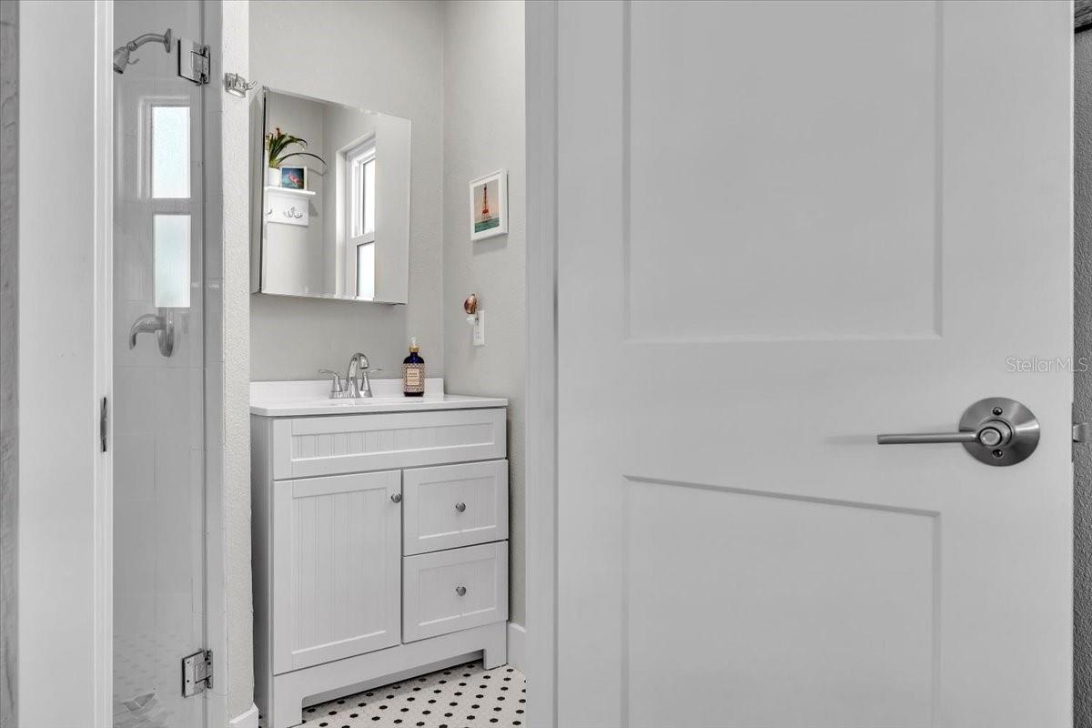 Image 34 of 86 For 904 Inlet Circle