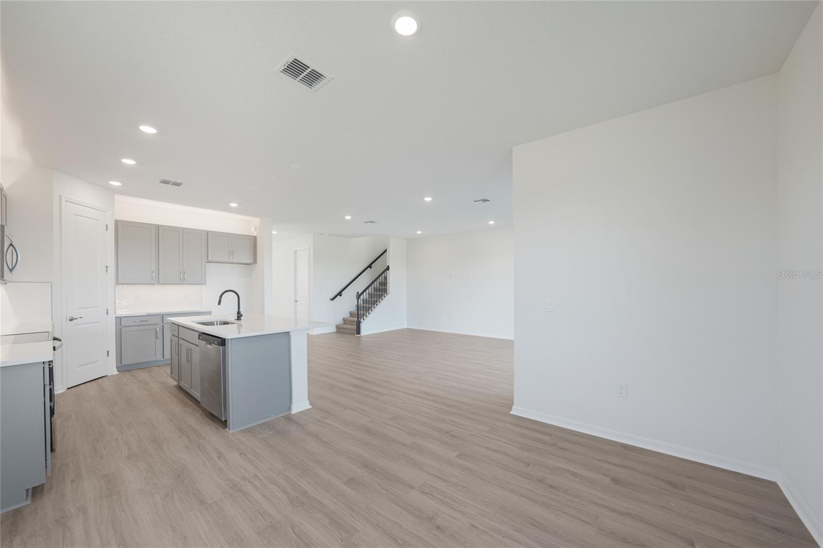 Image 13 of 38 For 13506 Turnleaf Boulevard