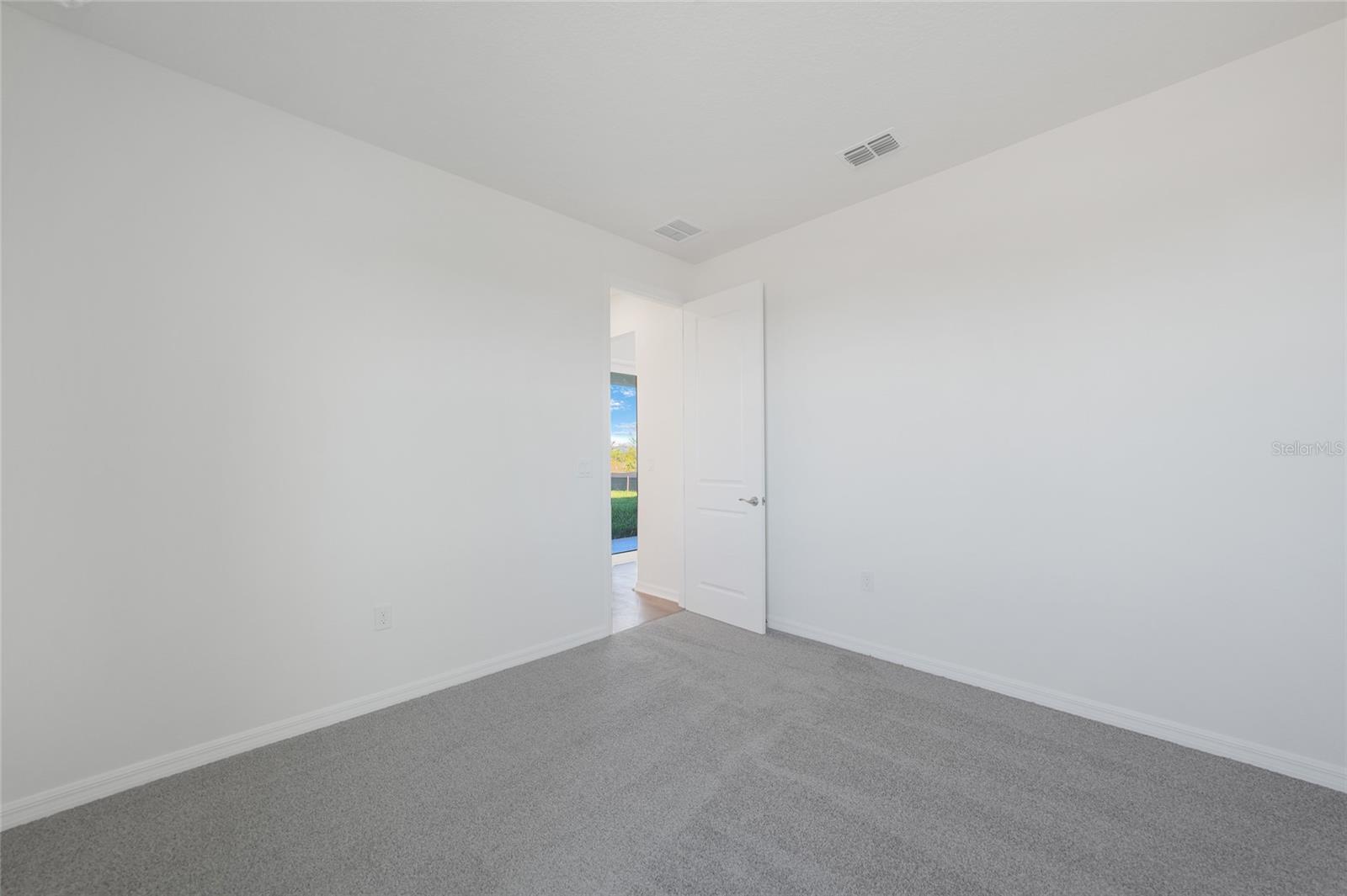 Image 17 of 38 For 13506 Turnleaf Boulevard