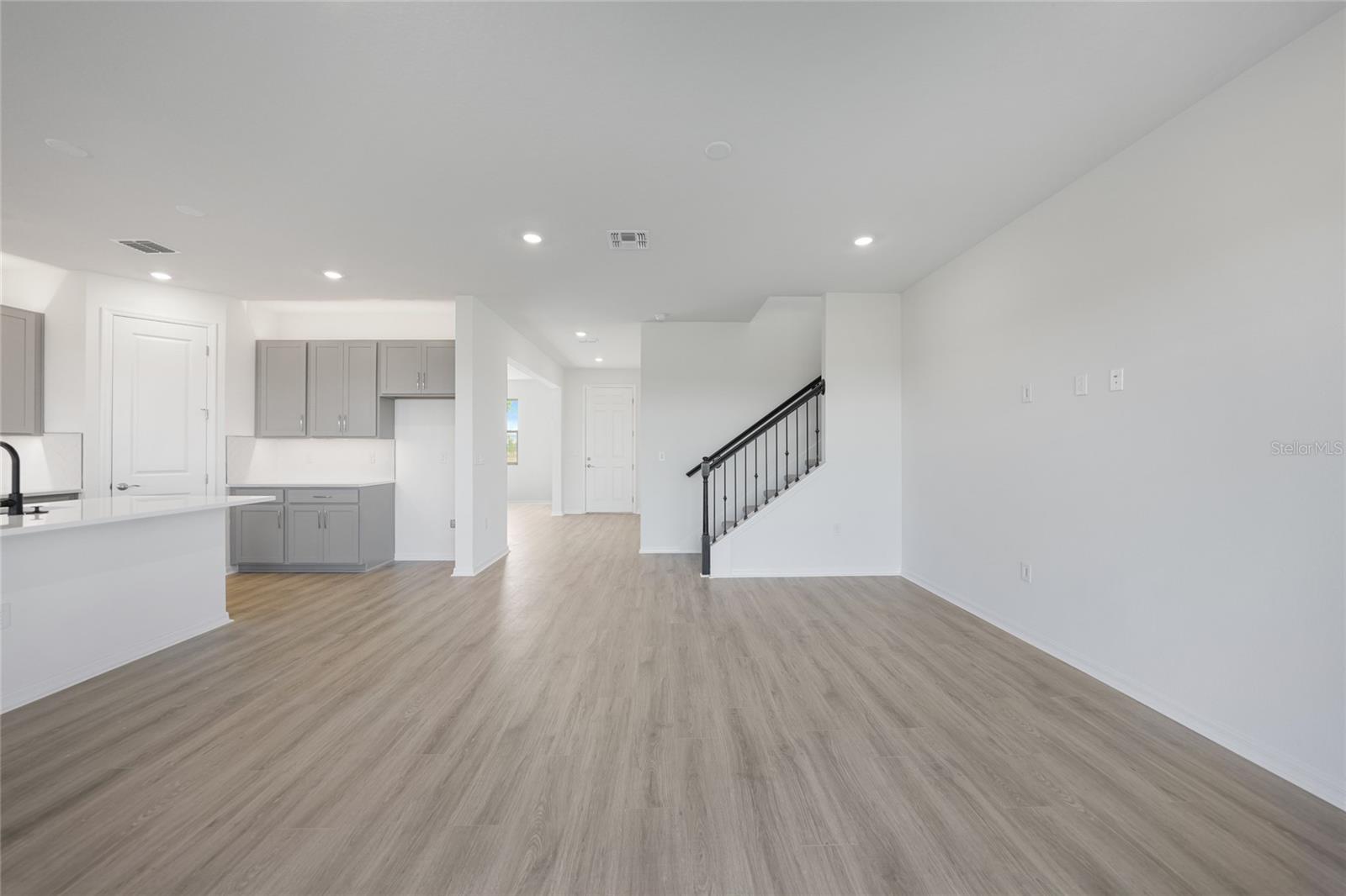 Image 5 of 38 For 13506 Turnleaf Boulevard