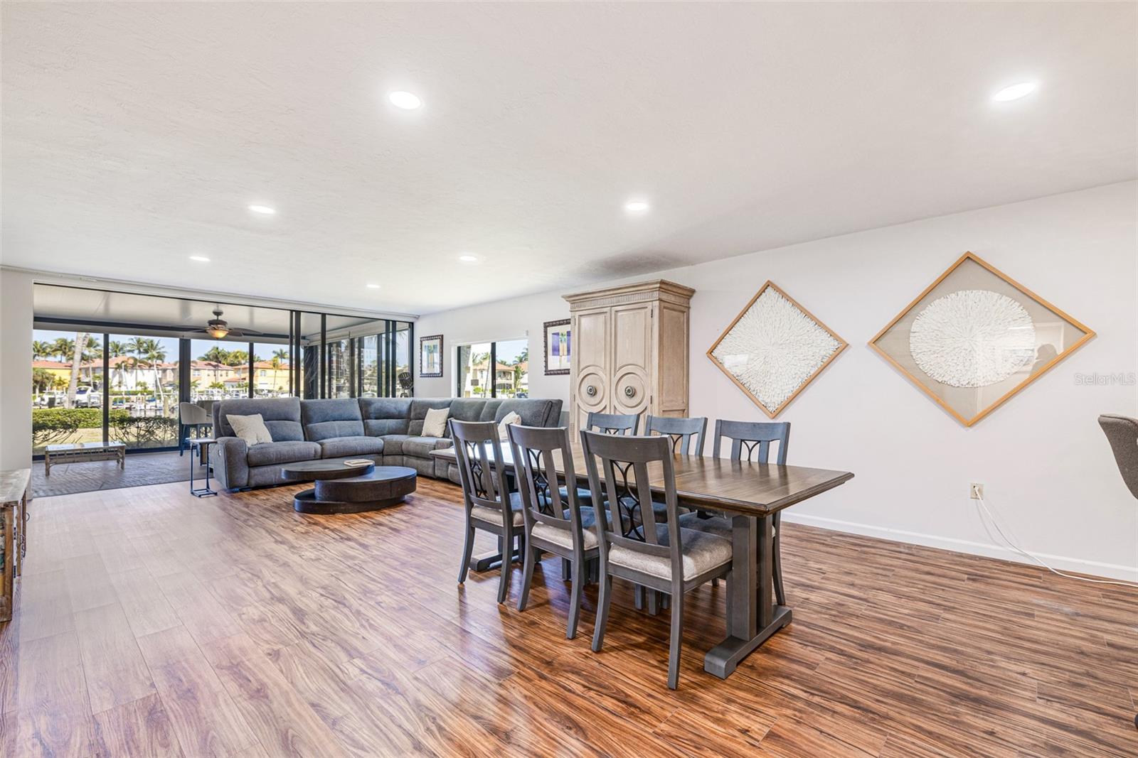 Image 10 of 53 For 3230 Southshore Drive 34a