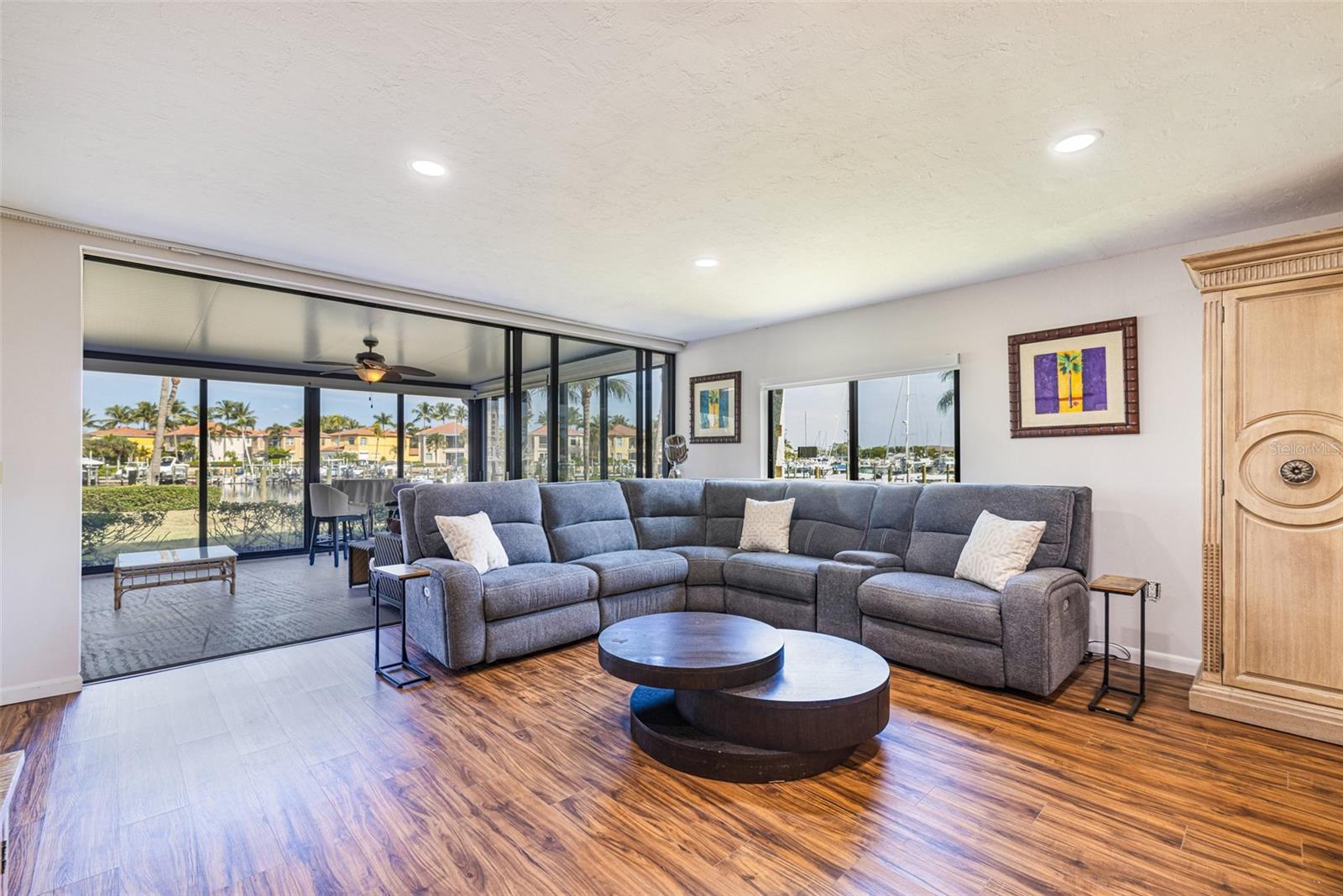 Image 12 of 53 For 3230 Southshore Drive 34a