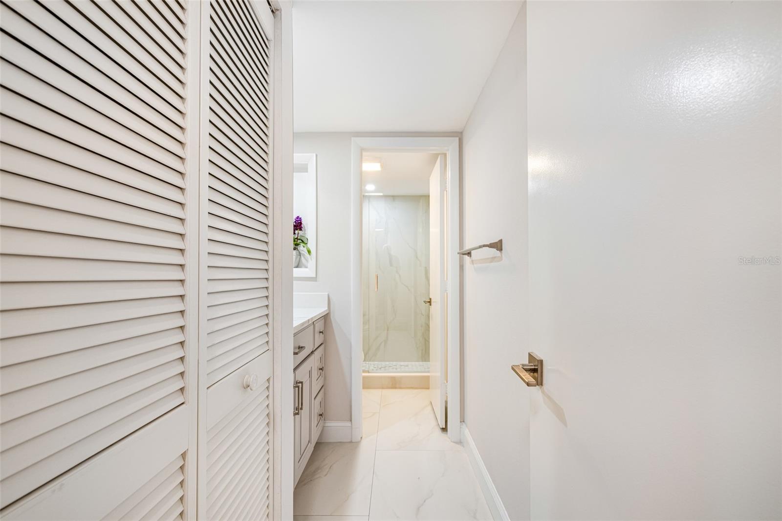 Image 26 of 53 For 3230 Southshore Drive 34a