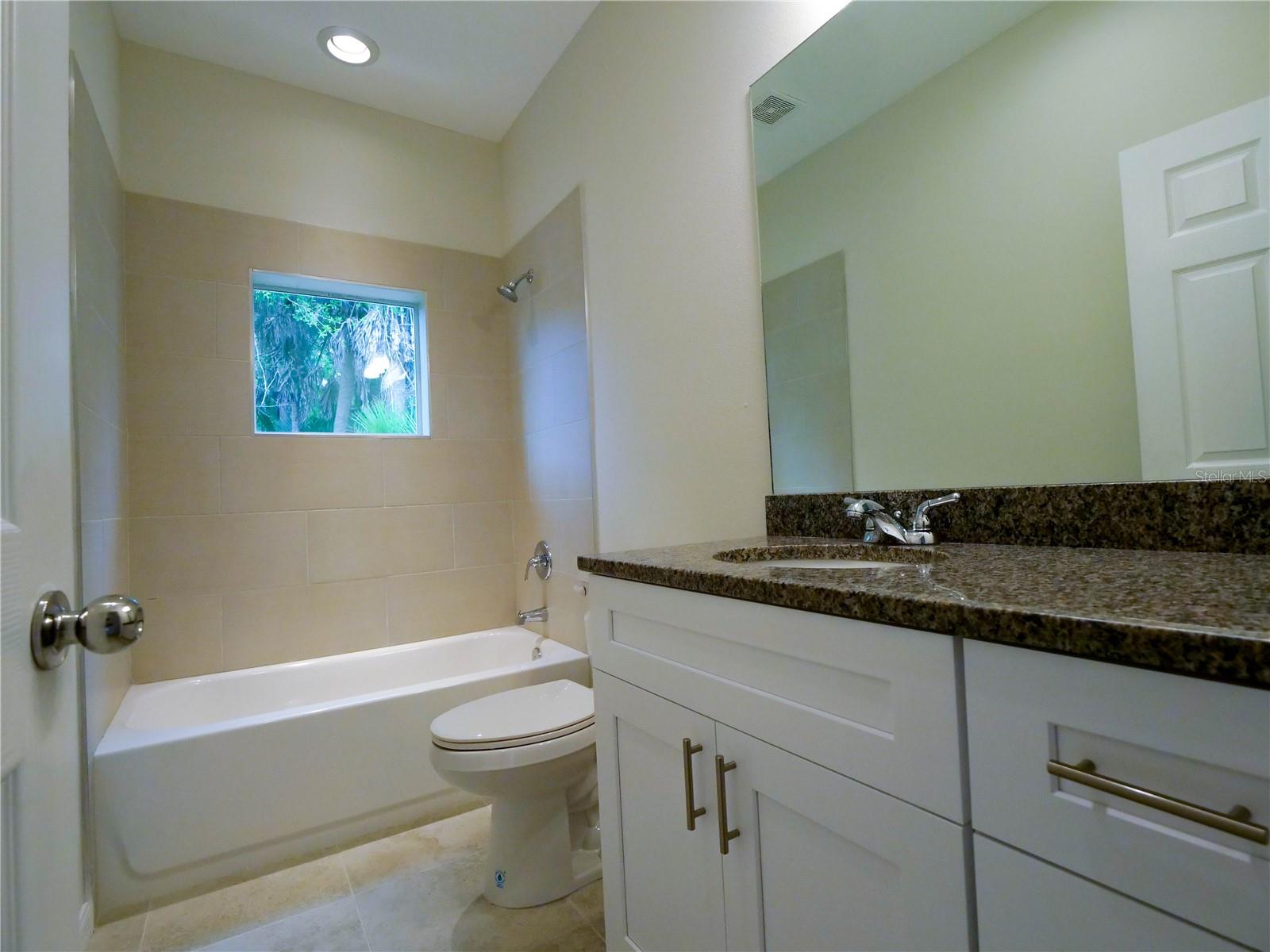 Image 11 of 16 For 719 Haleybury Street