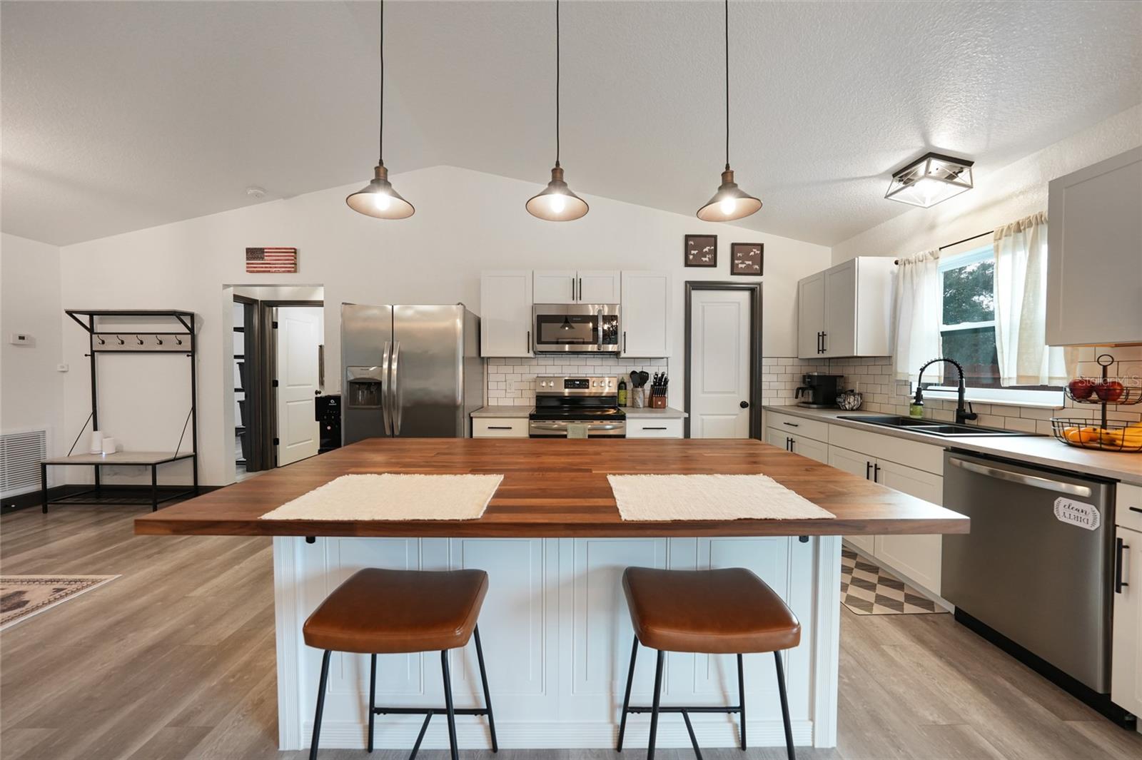 Image 2 of 45 For 2973 Brownville Street