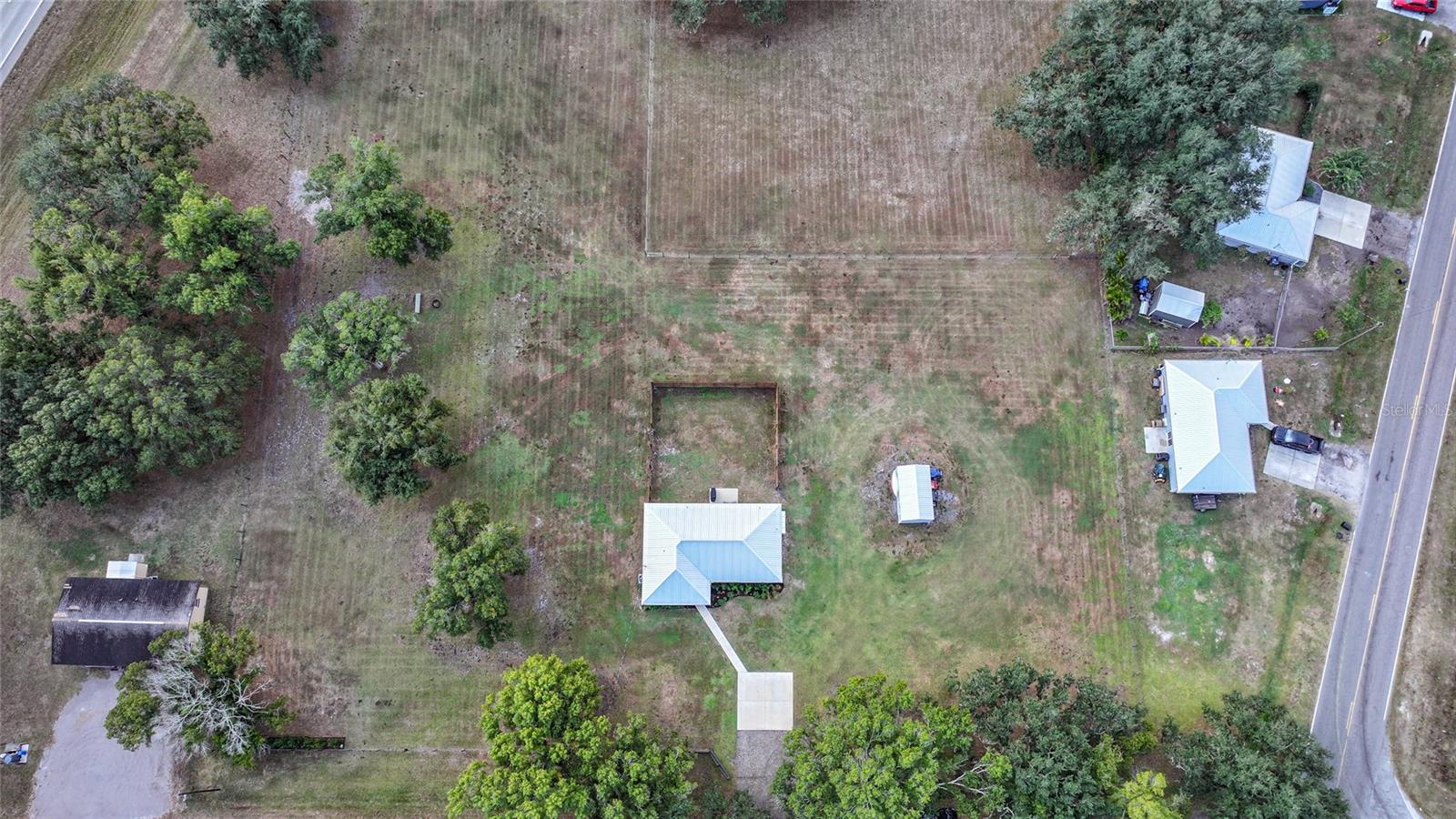 Image 34 of 45 For 2973 Brownville Street