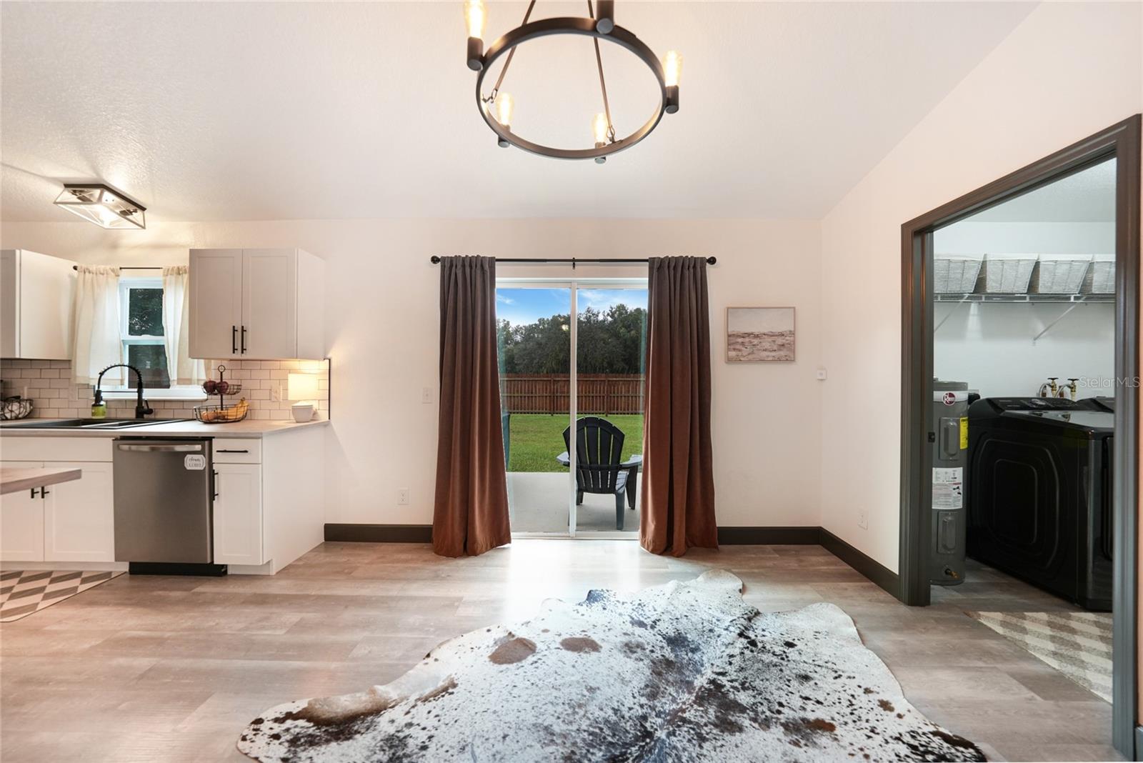 Image 6 of 45 For 2973 Brownville Street