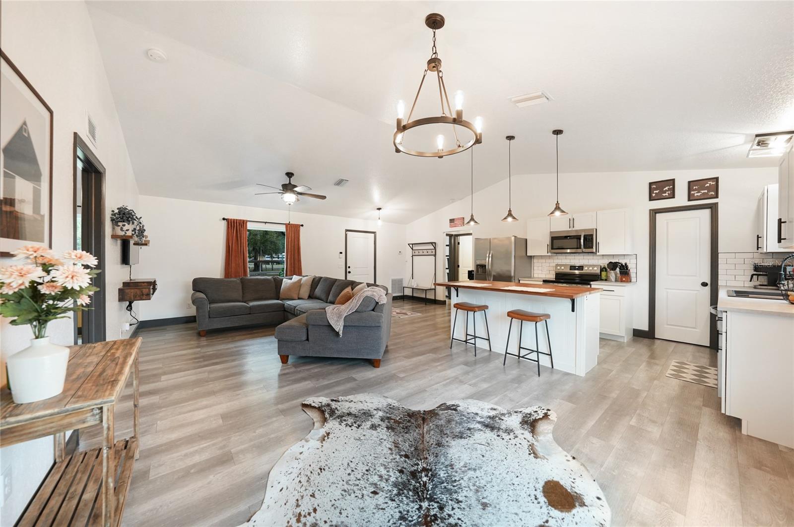 Image 7 of 45 For 2973 Brownville Street