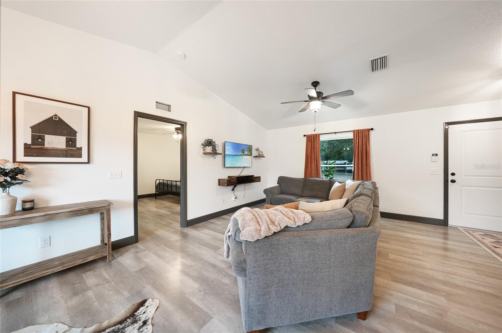 Image 8 of 45 For 2973 Brownville Street