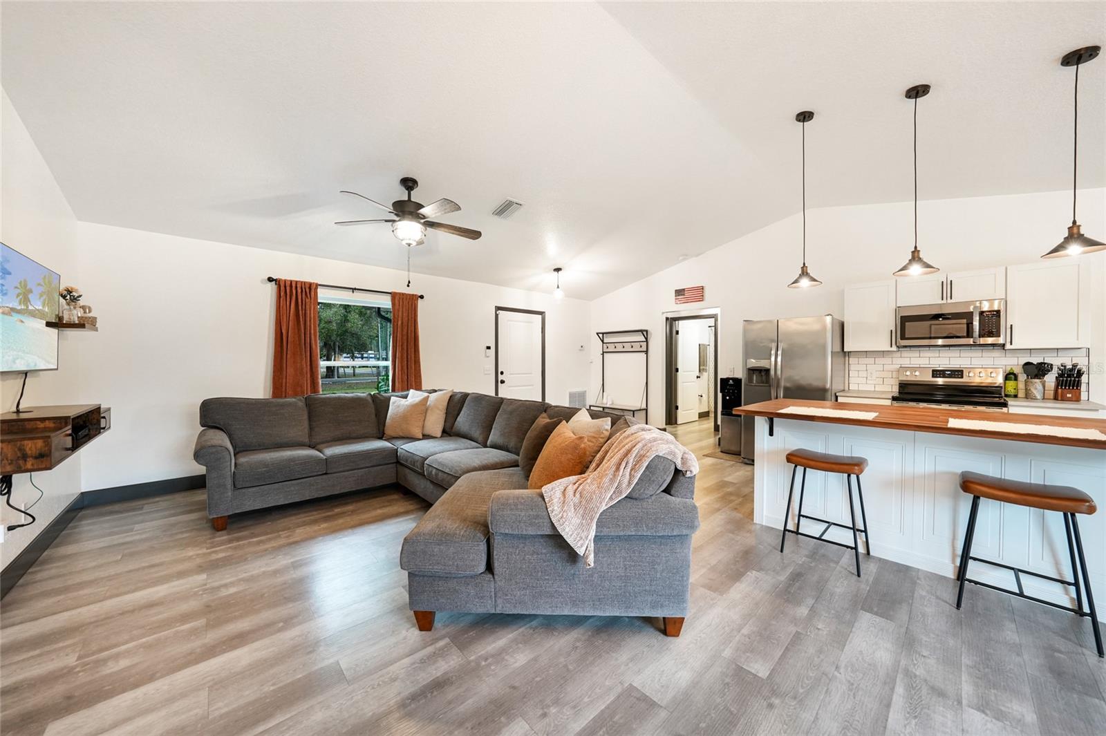 Image 9 of 45 For 2973 Brownville Street