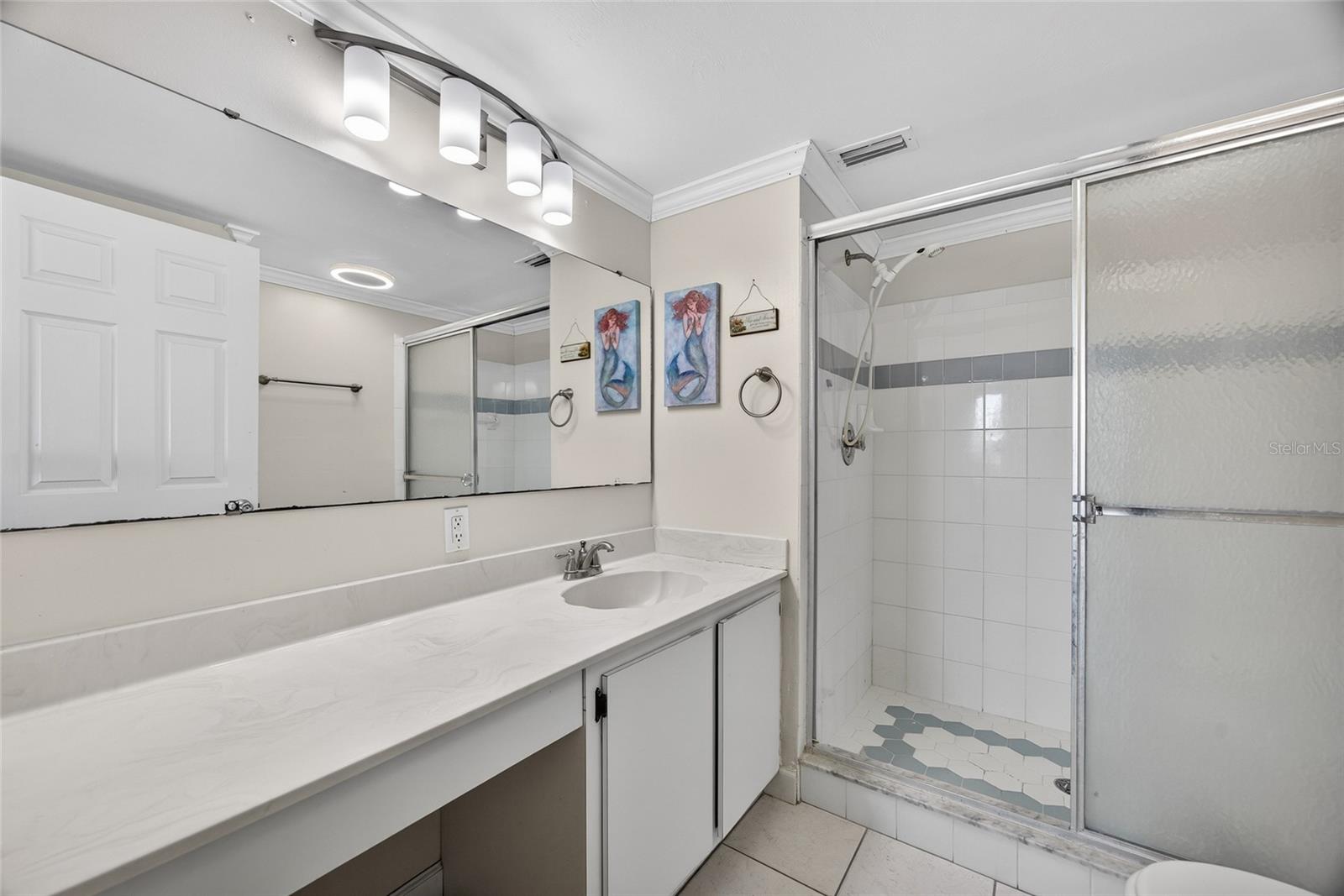 Image 16 of 30 For 3310 Loveland Boulevard 1907