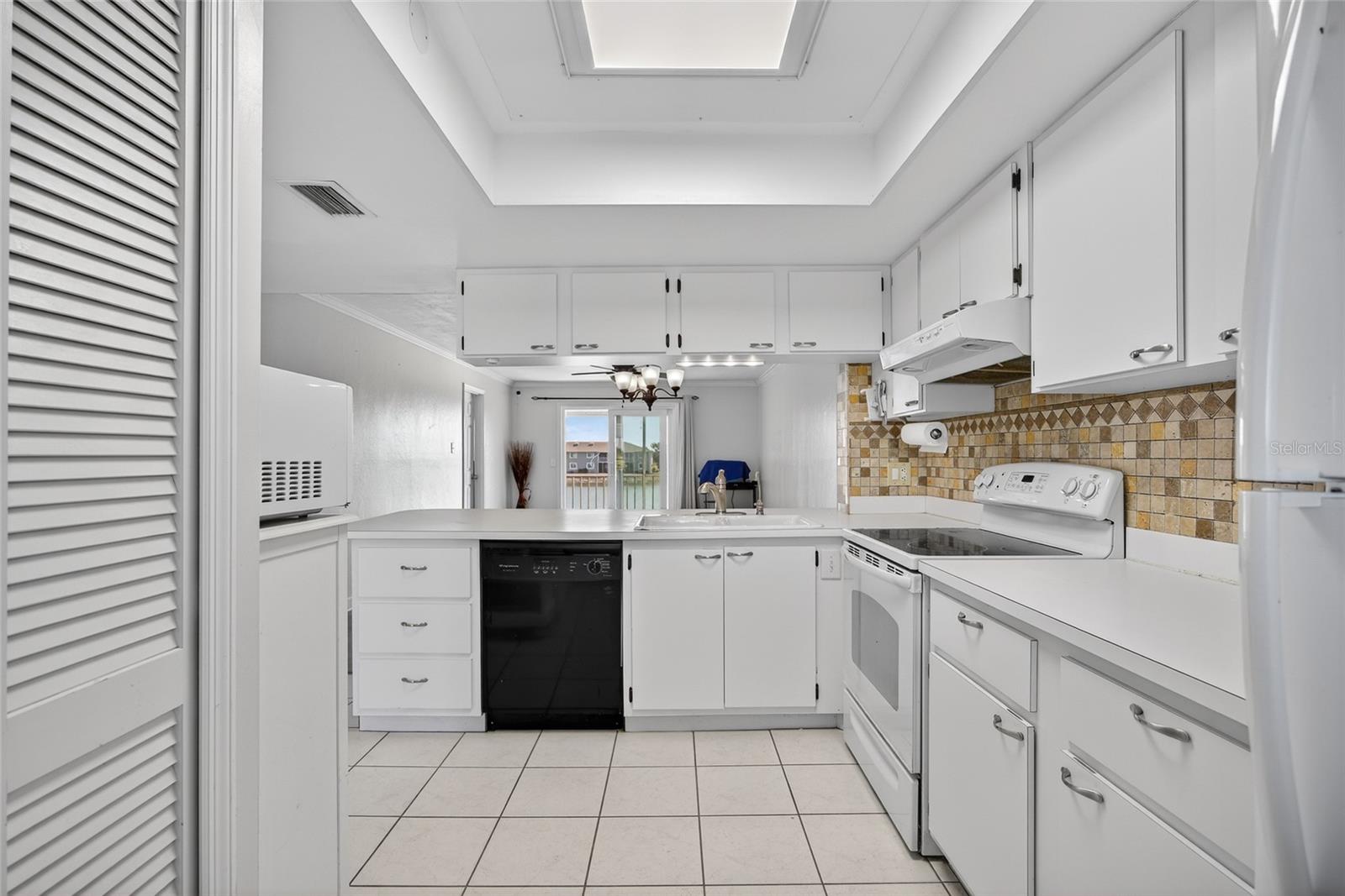 Image 8 of 30 For 3310 Loveland Boulevard 1907