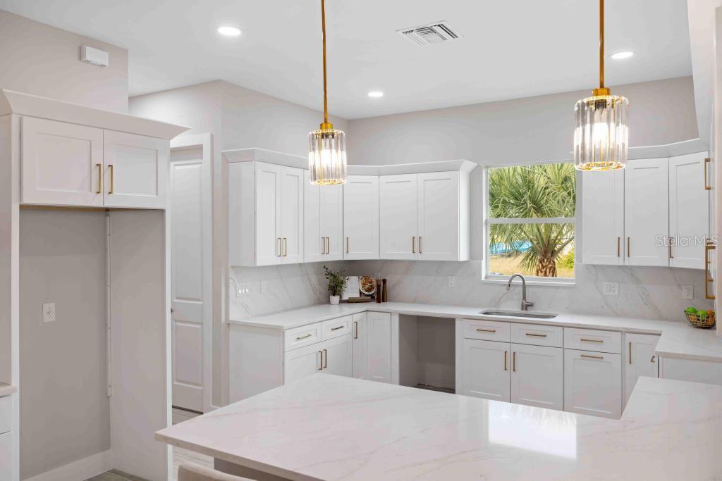 Image 15 of 45 For 38 Lark Drive