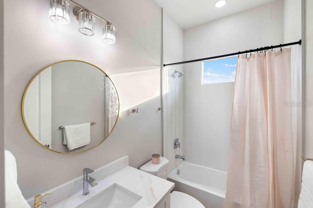 Image 32 of 45 For 38 Lark Drive