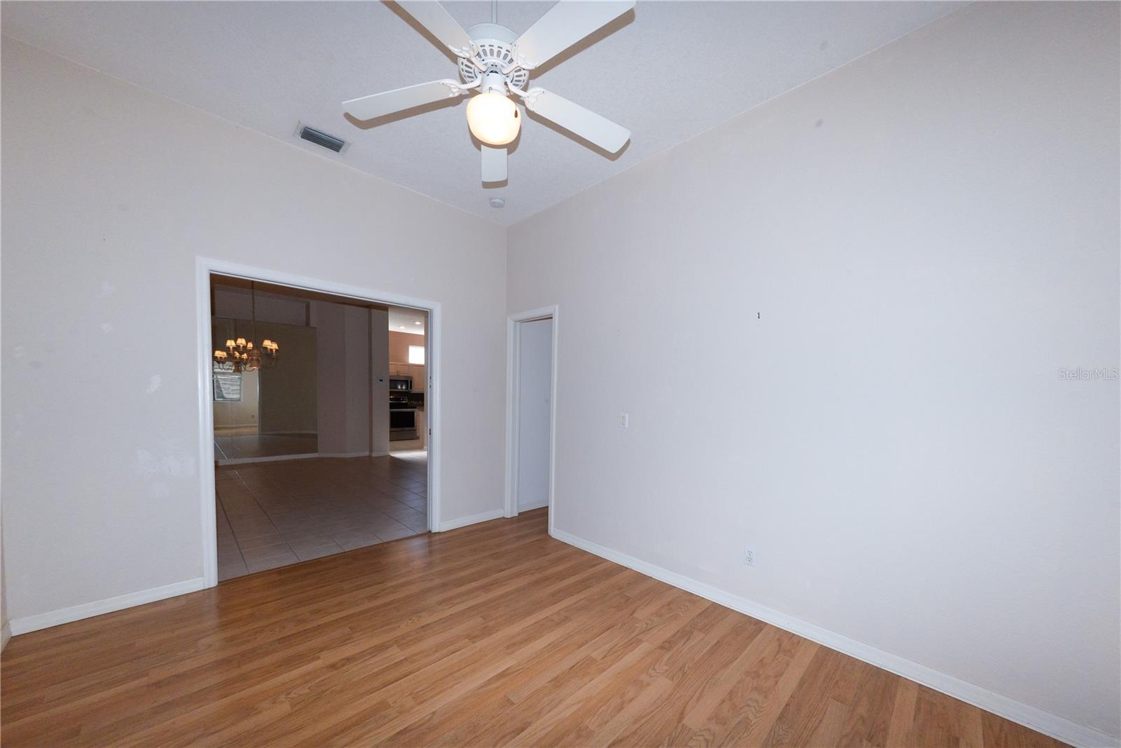 Image 34 of 42 For 10263 Shadow Run Court