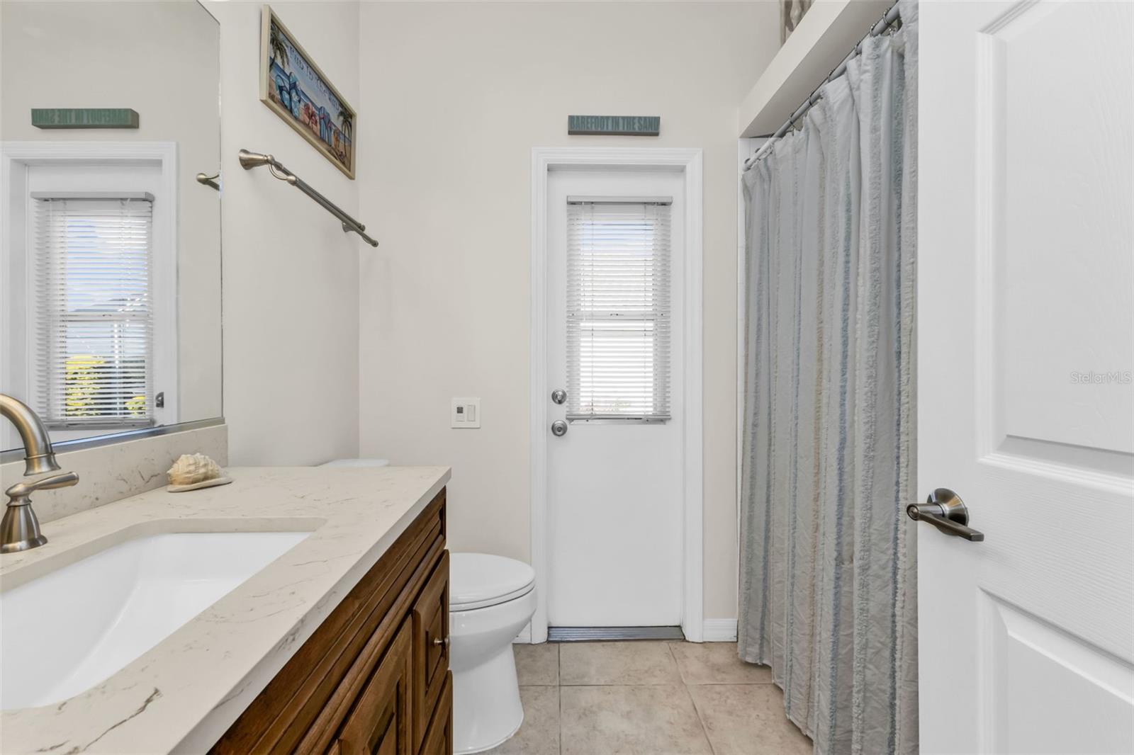 Image 27 of 41 For 2998 Royal Palm Dr