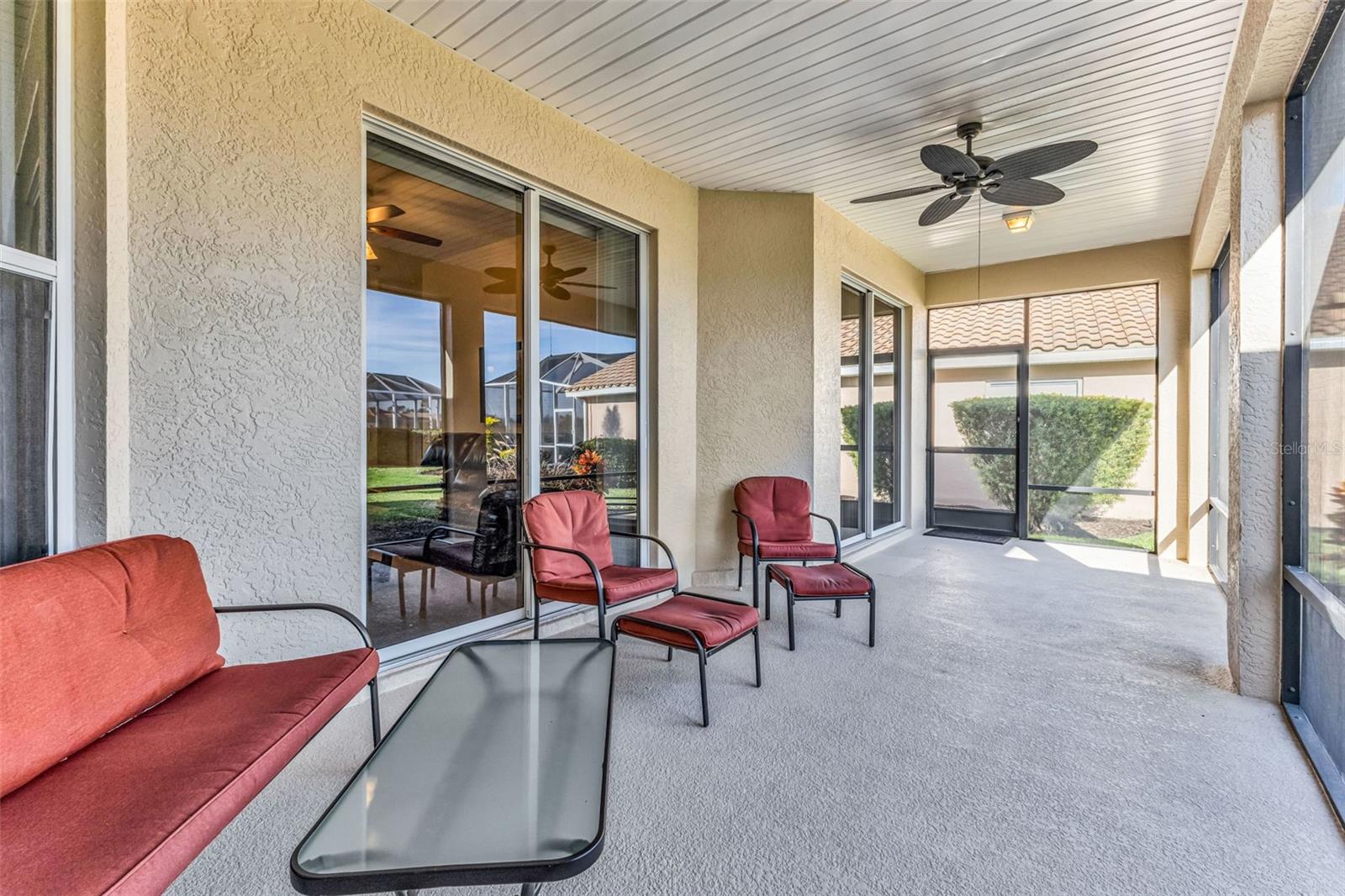 Image 32 of 41 For 2998 Royal Palm Dr